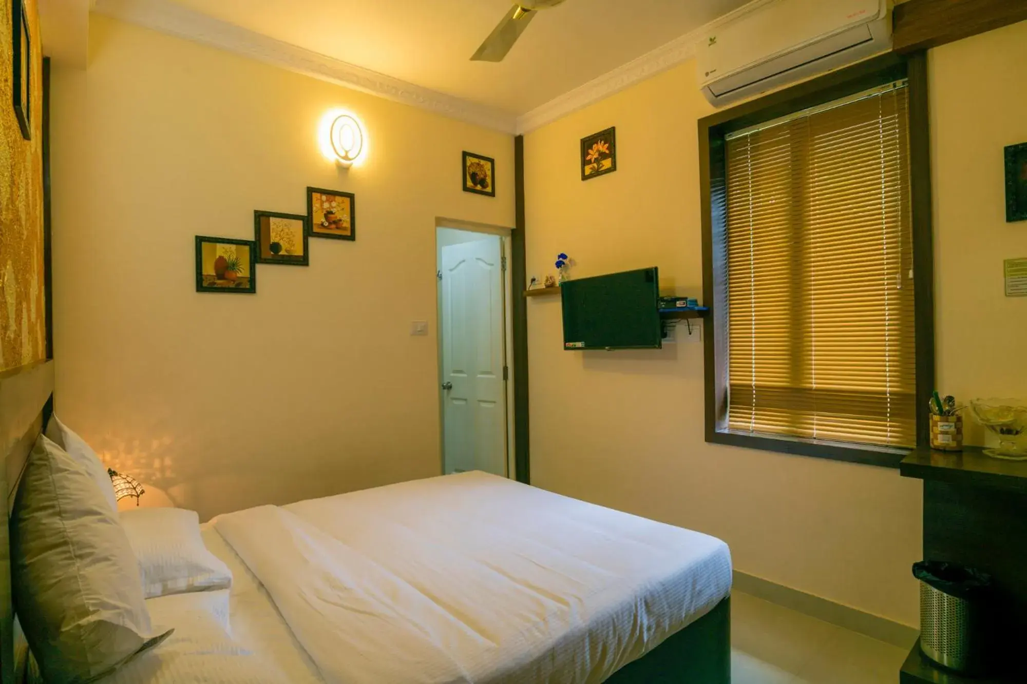 Economy Double Room in Blue Bell Cochin Airport Hotel Economy Double Room in Blue Bell Cochin Airport Hotel