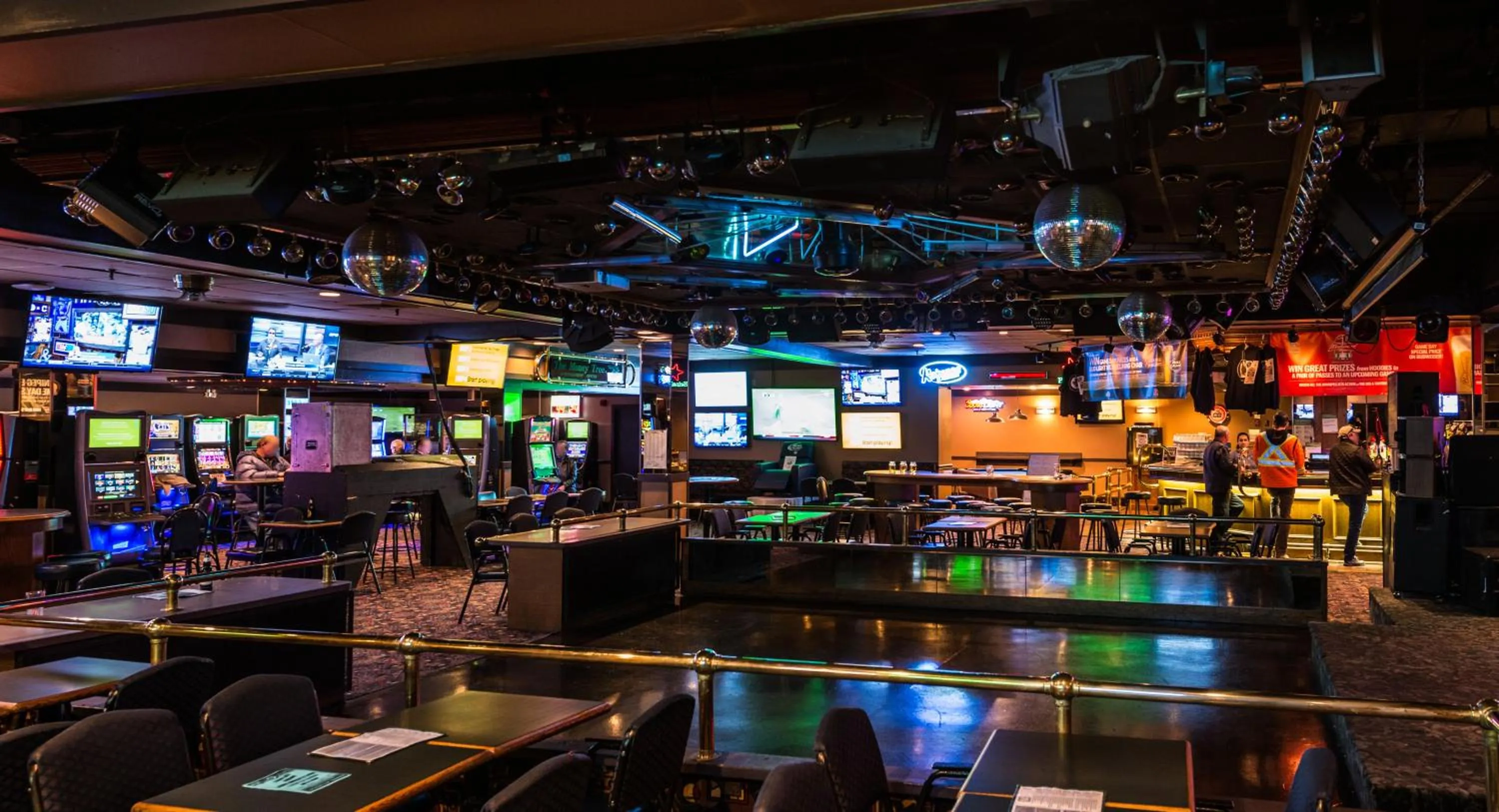 Lounge or bar in Assiniboine Gordon Inn on the Park