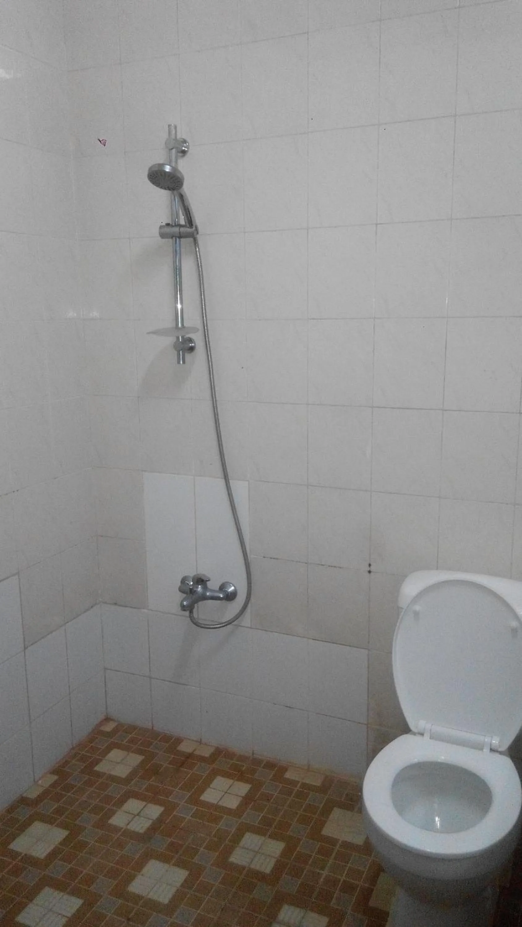 Shower in Melissa Palace Hotel and Karaoke