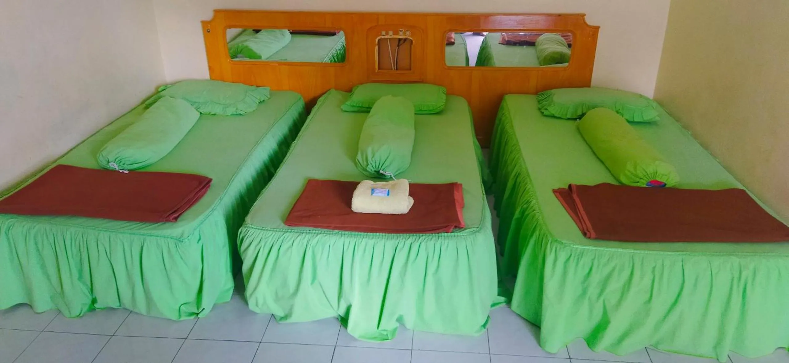 Bed in Melissa Palace Hotel and Karaoke