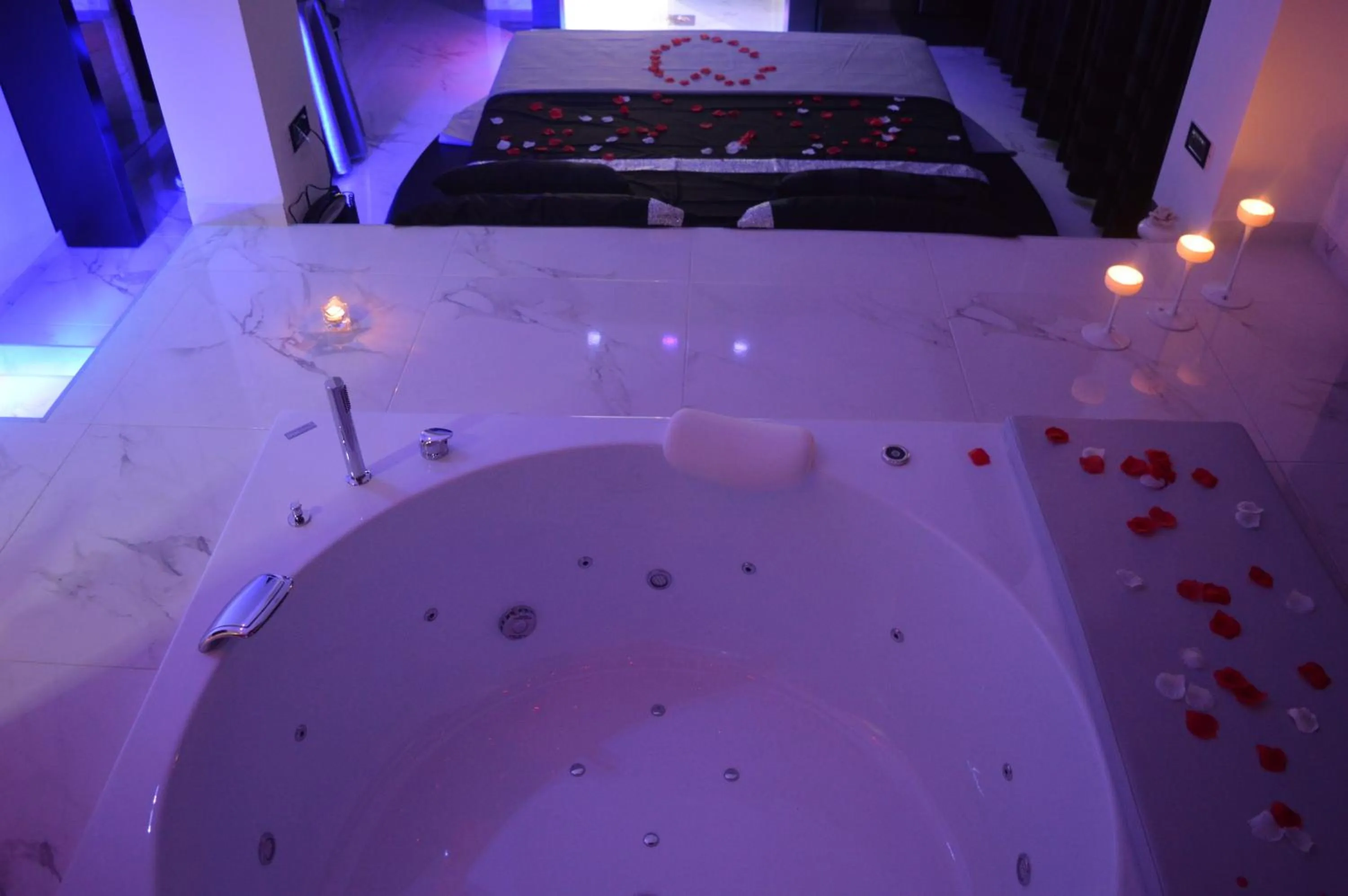 Hot Tub in B&B Vesuvius