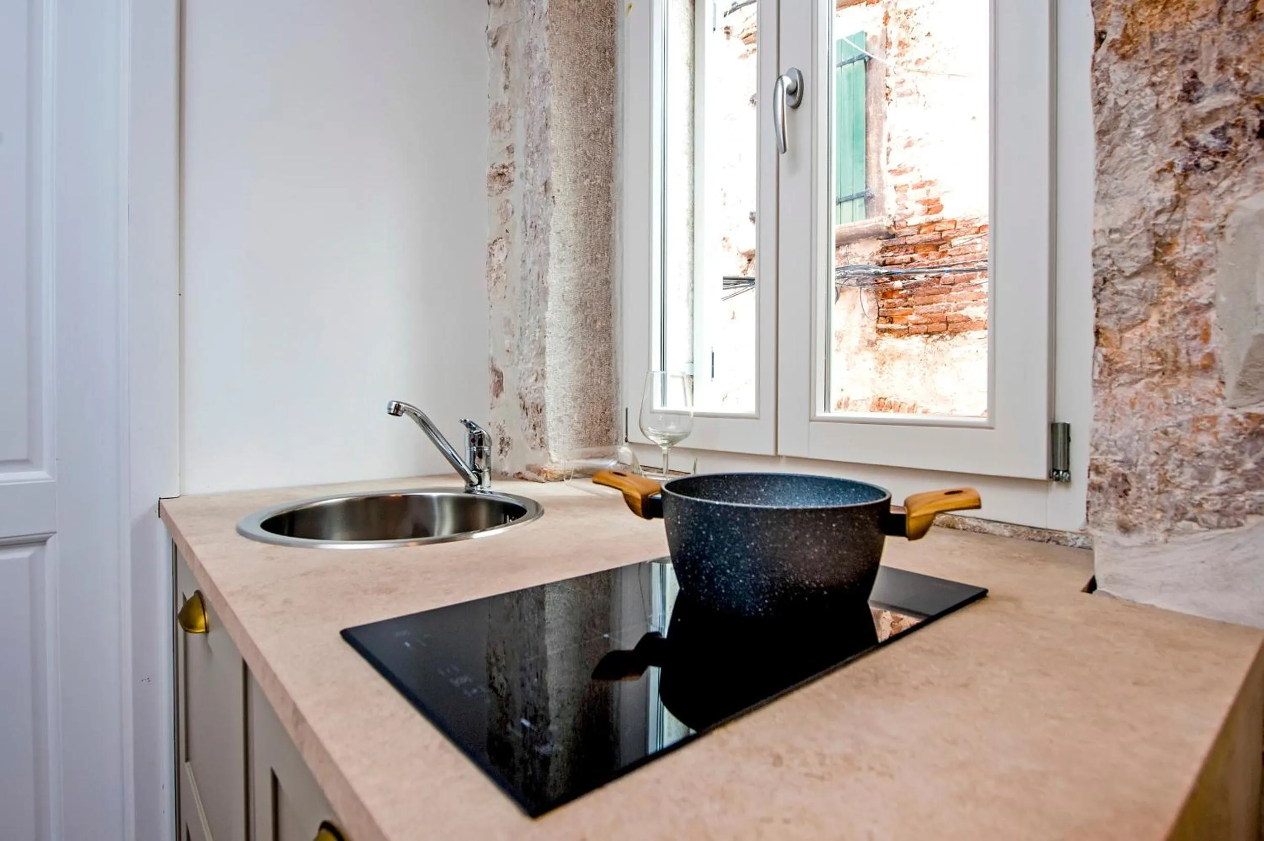 Kitchen or kitchenette in Apartment and Studio CA’ 3 VIE