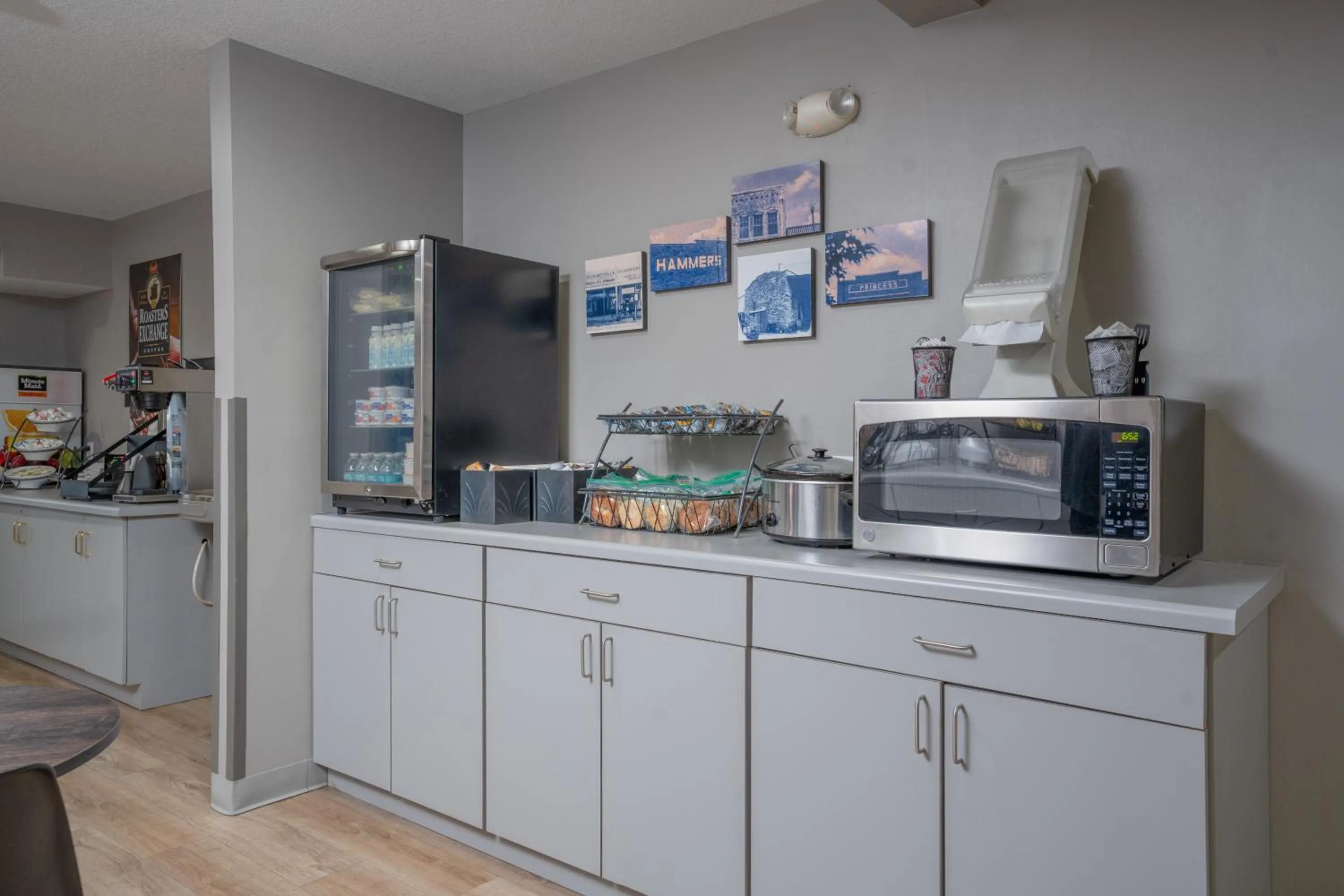 Breakfast in Microtel Inn & Suites by Wyndham Albertville