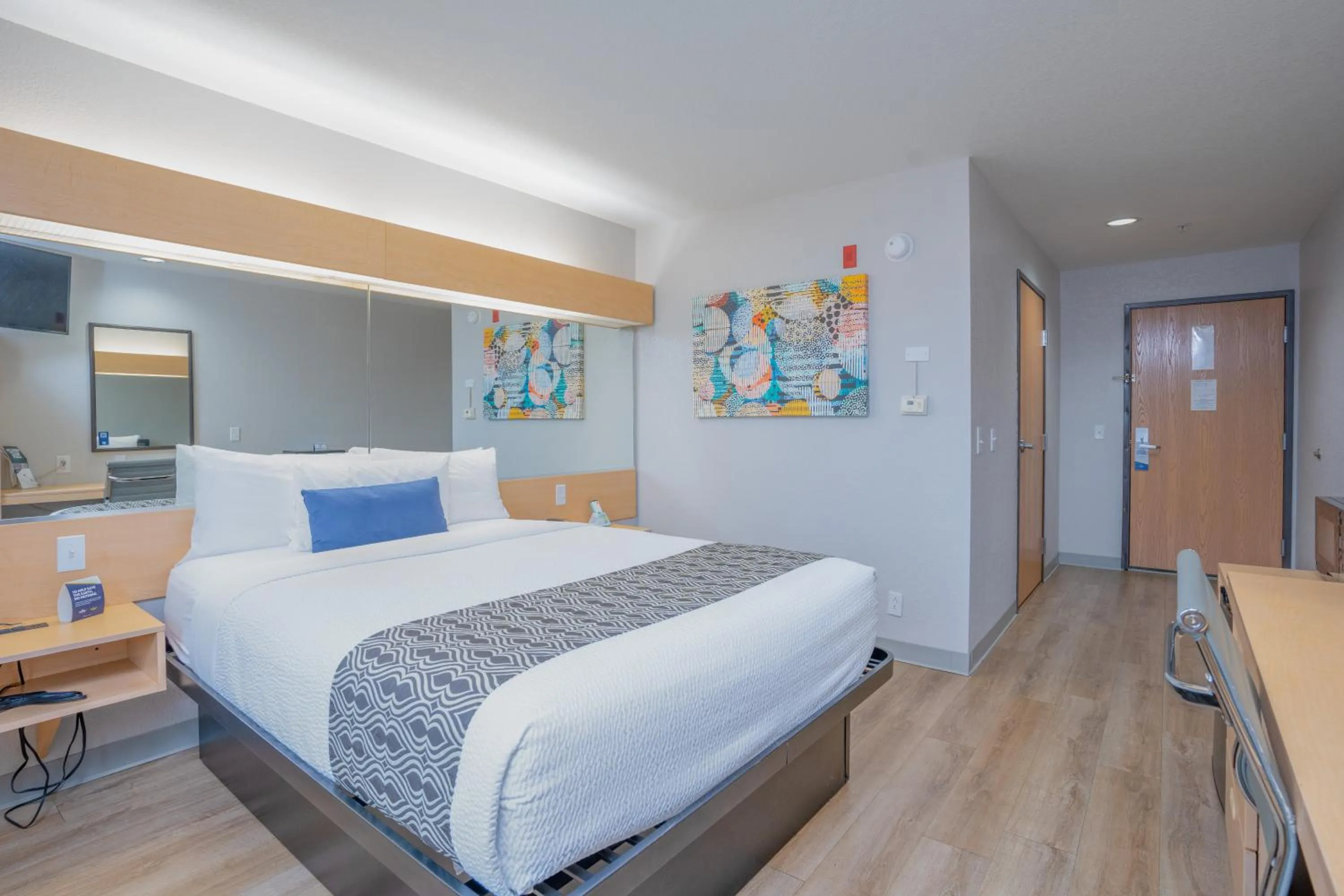 Bed in Microtel Inn & Suites by Wyndham Albertville