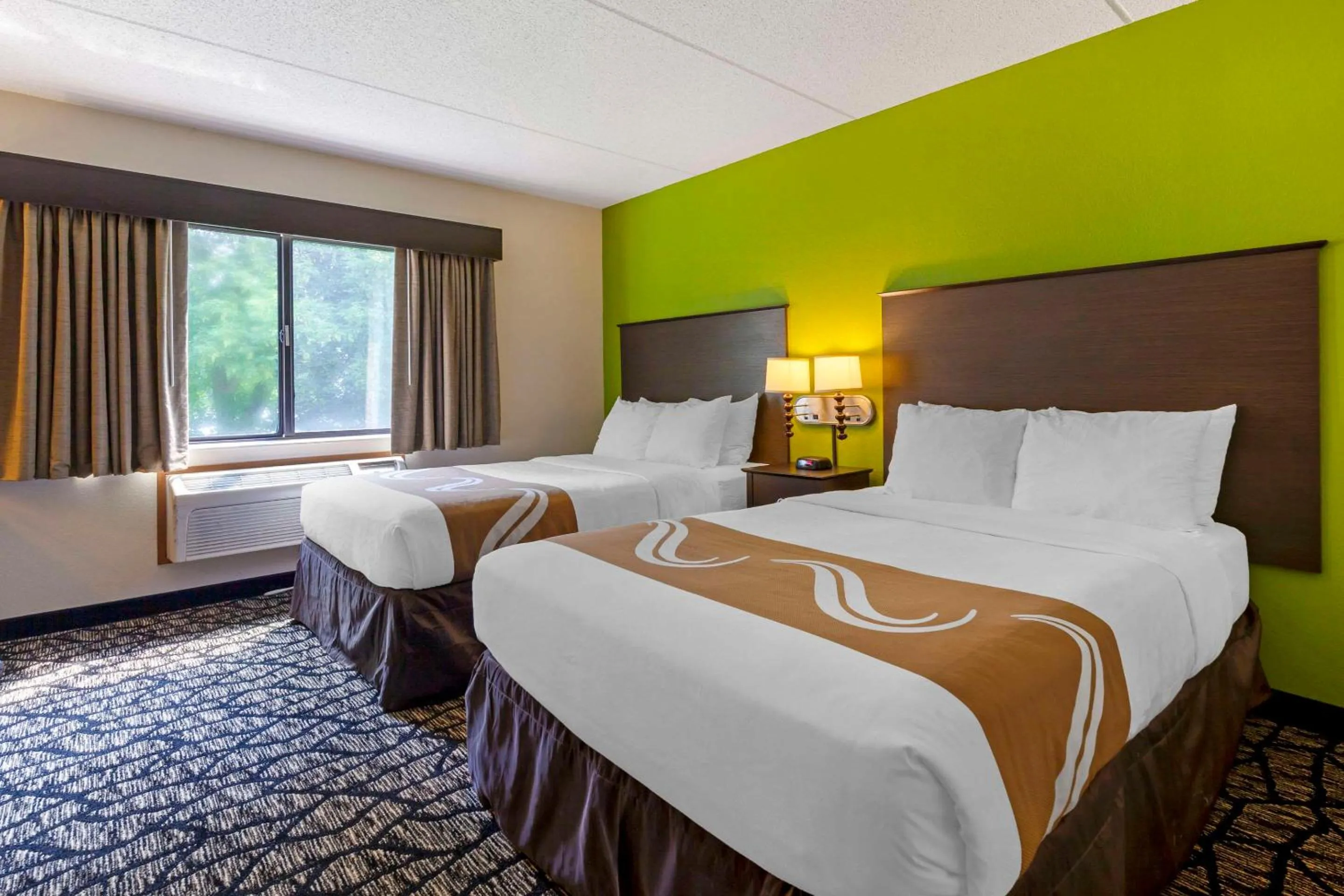 Bedroom, Bed in Quality Inn Oshkosh Aviation Park