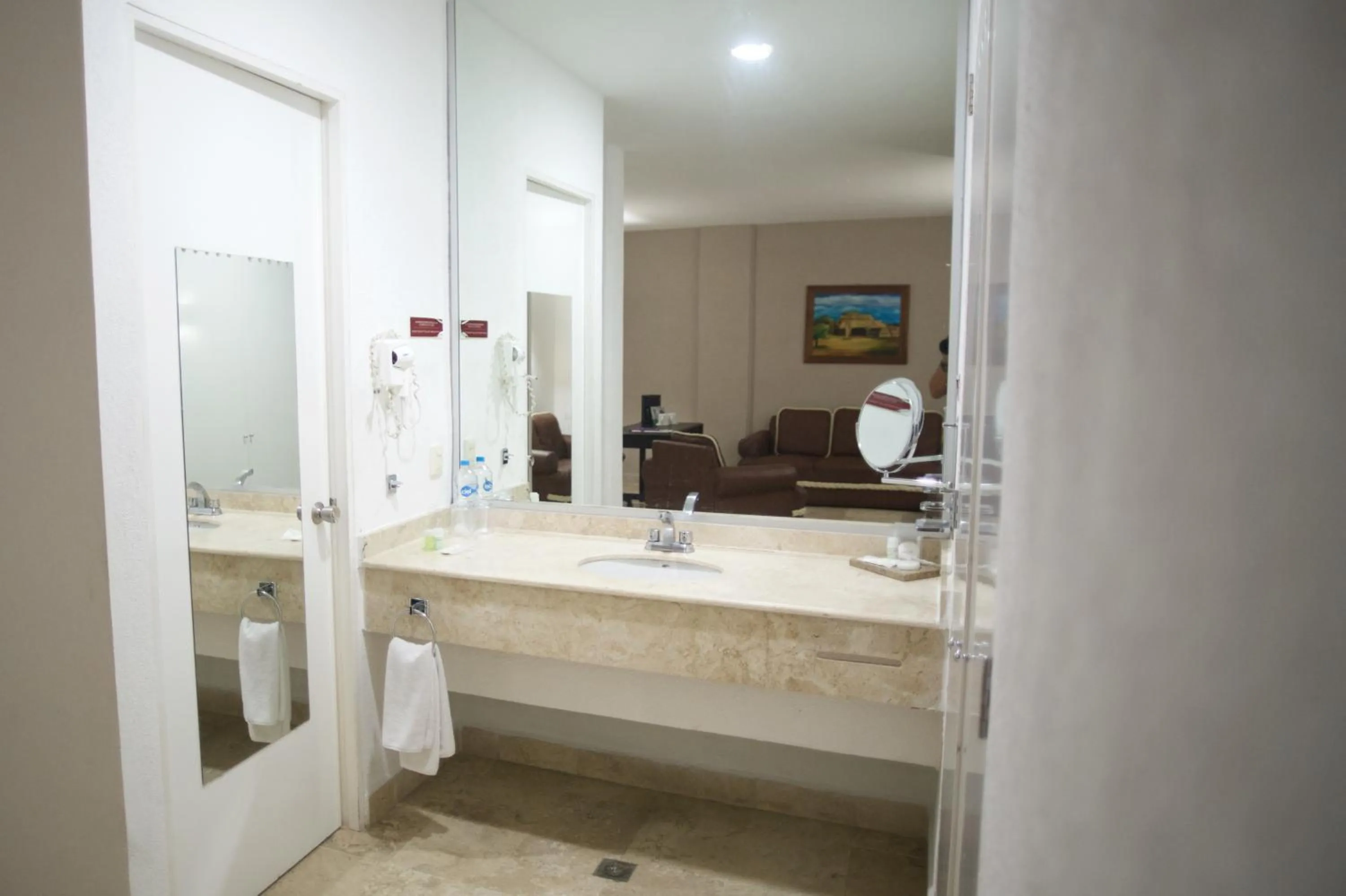 Bathroom in Days Inn by Wyndham Tuxtepec