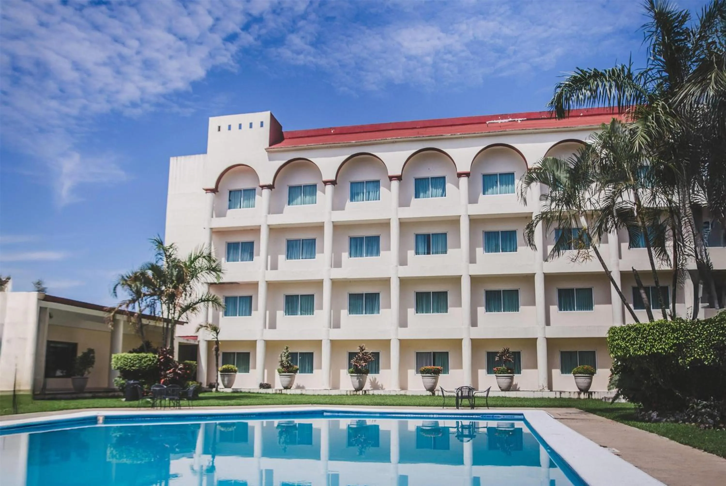 Pool view in Days Inn by Wyndham Tuxtepec