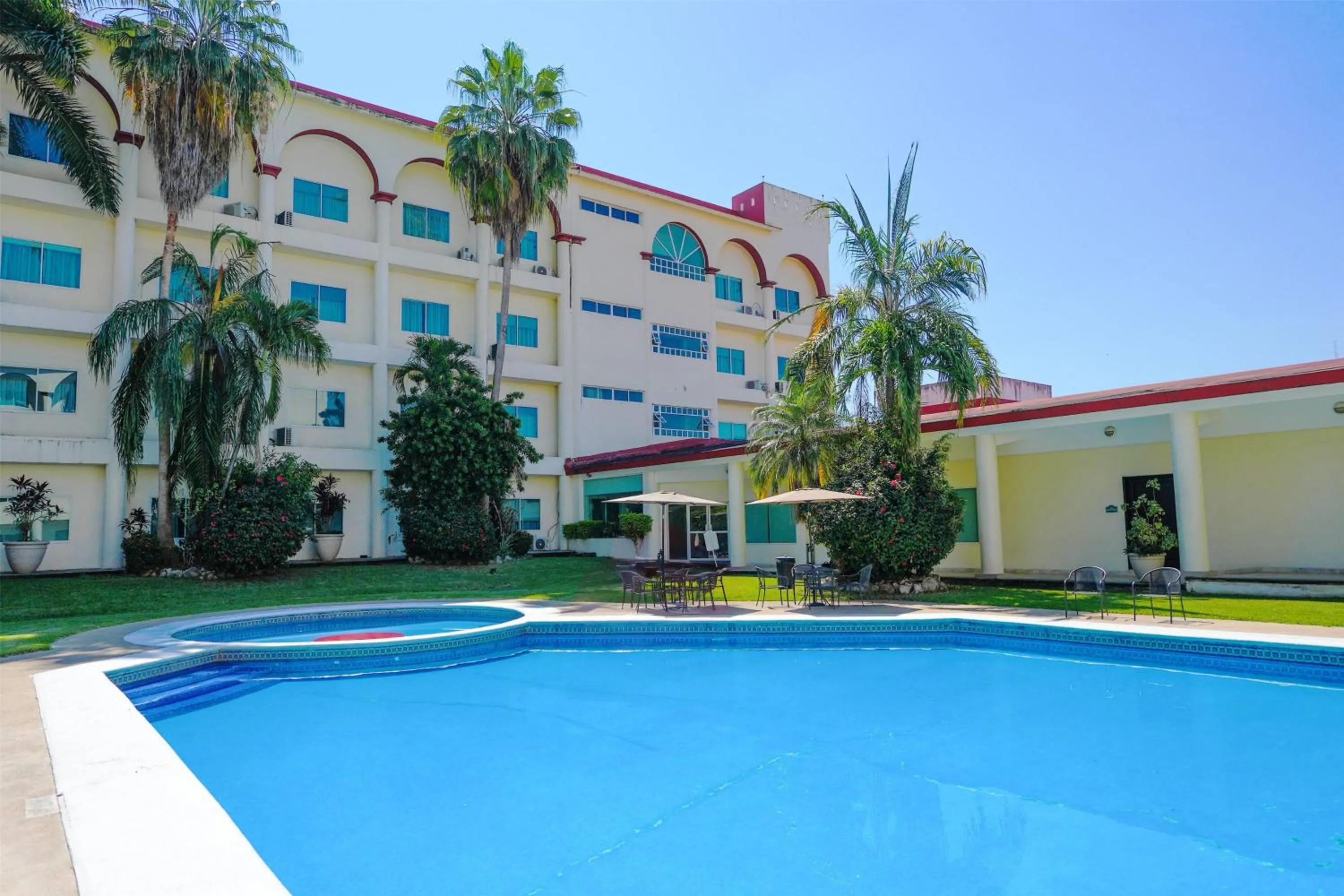 Property building in Days Inn by Wyndham Tuxtepec