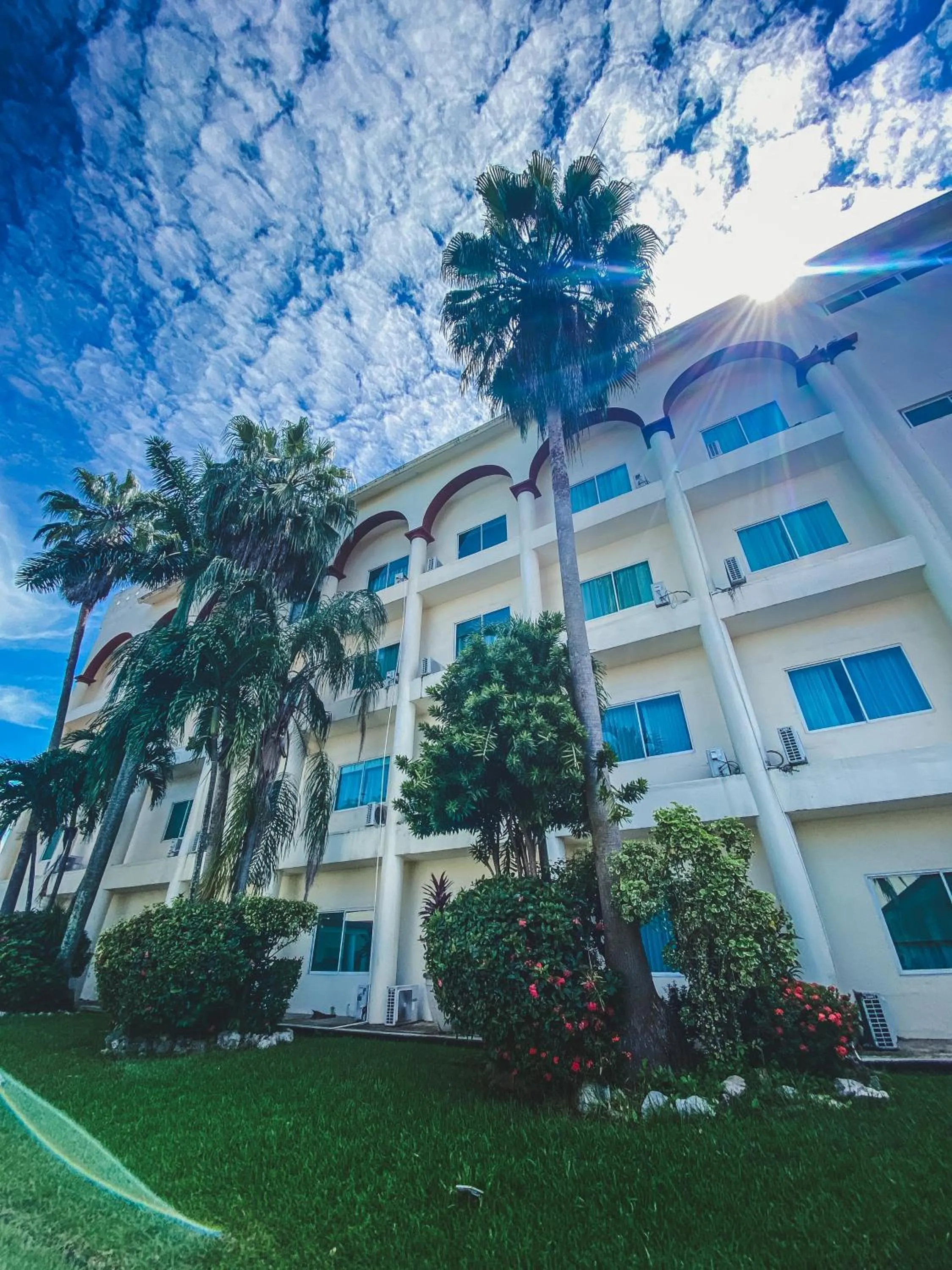 Property building in Days Inn by Wyndham Tuxtepec