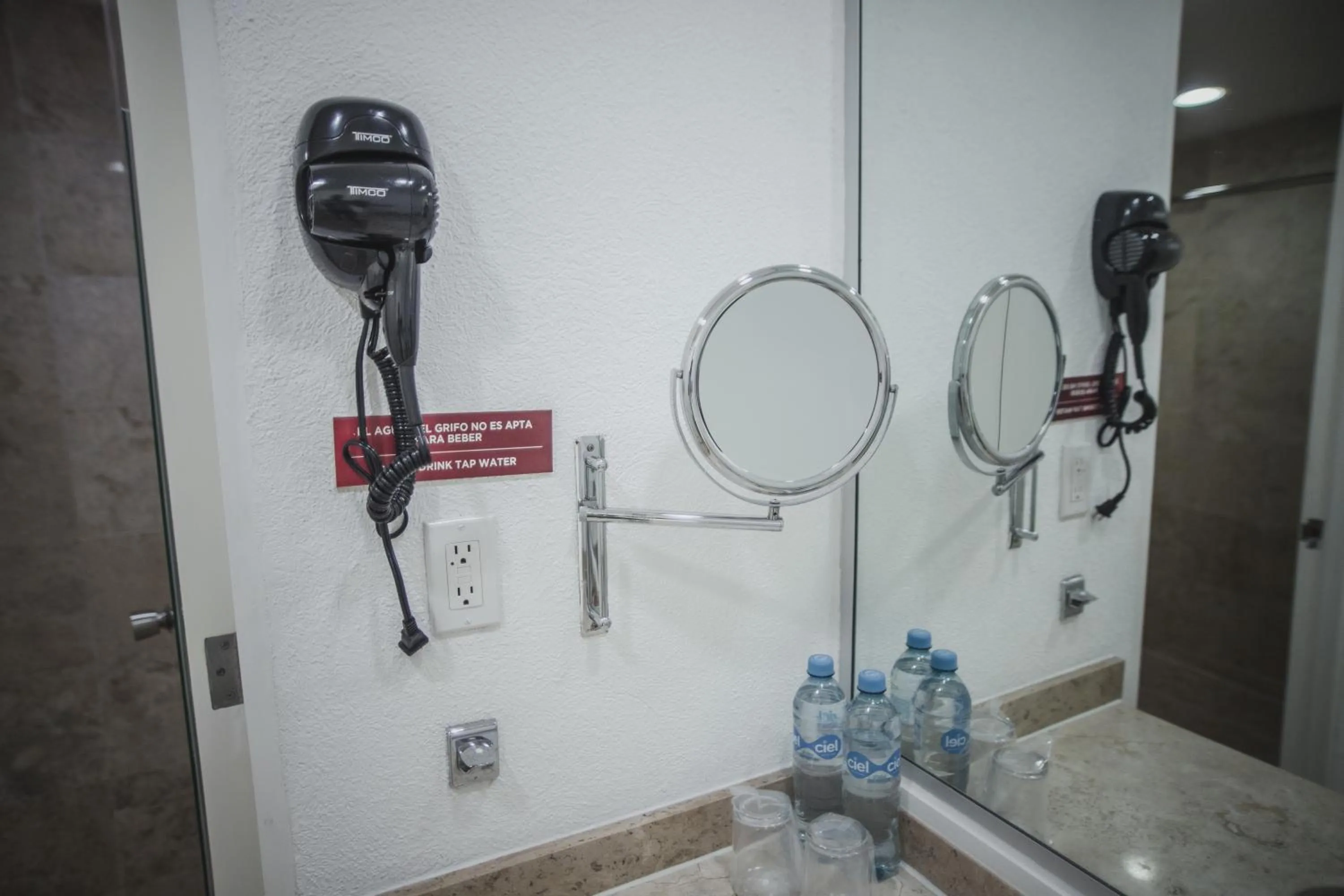 Bathroom in Days Inn by Wyndham Tuxtepec