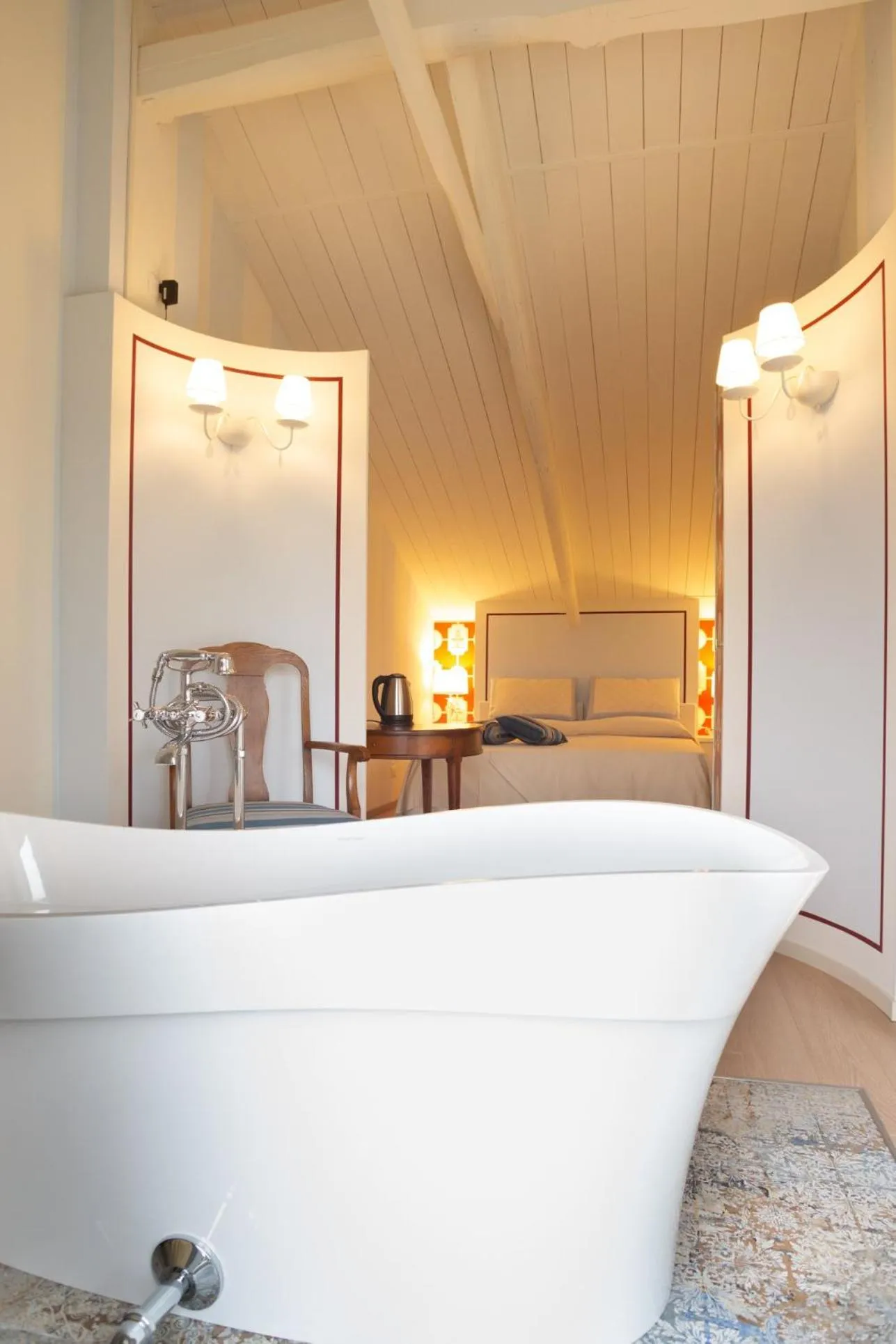 Bed in Maison Petit Perlage B&B and Champagne