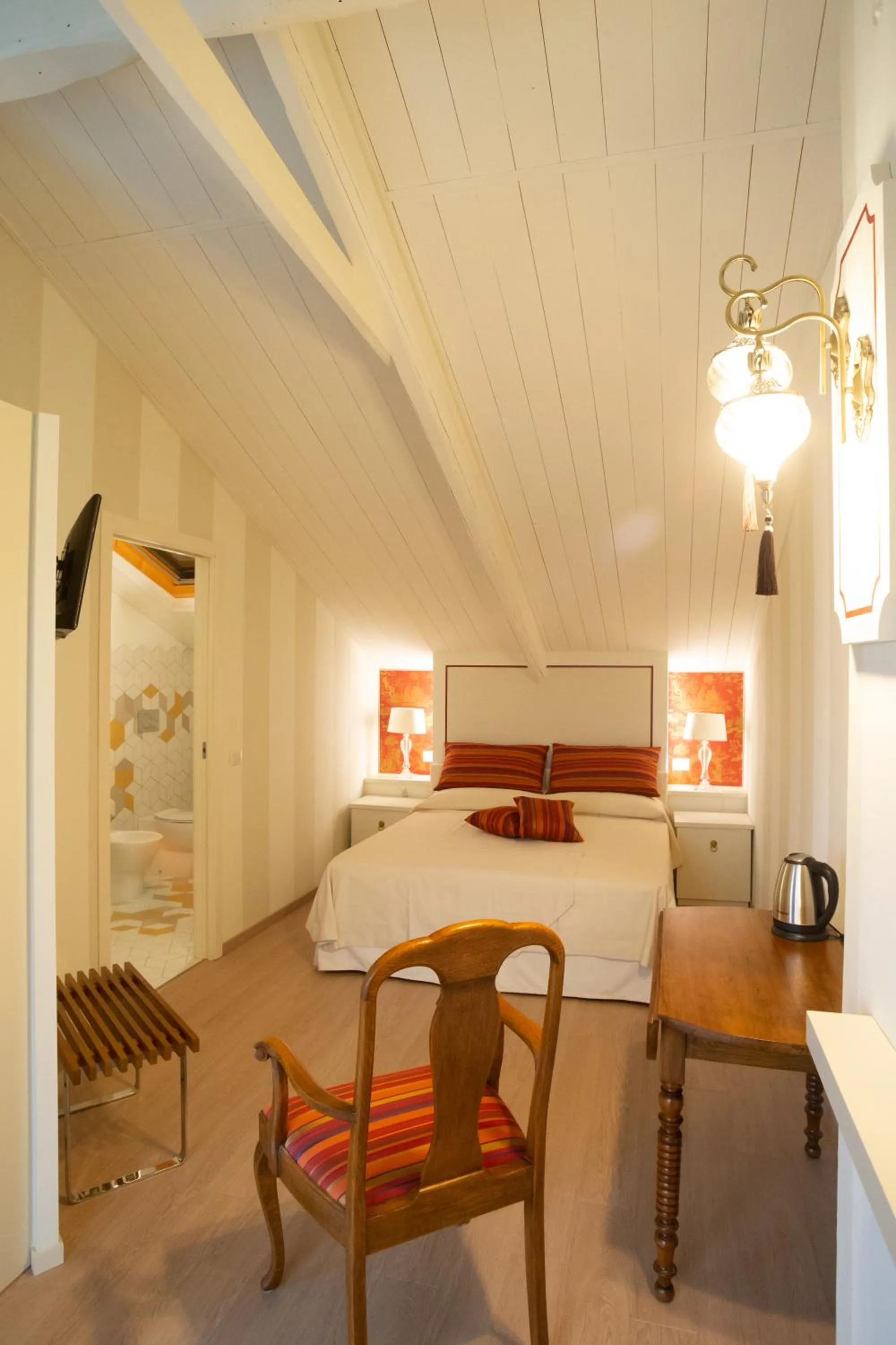 Bed in Maison Petit Perlage B&B and Champagne