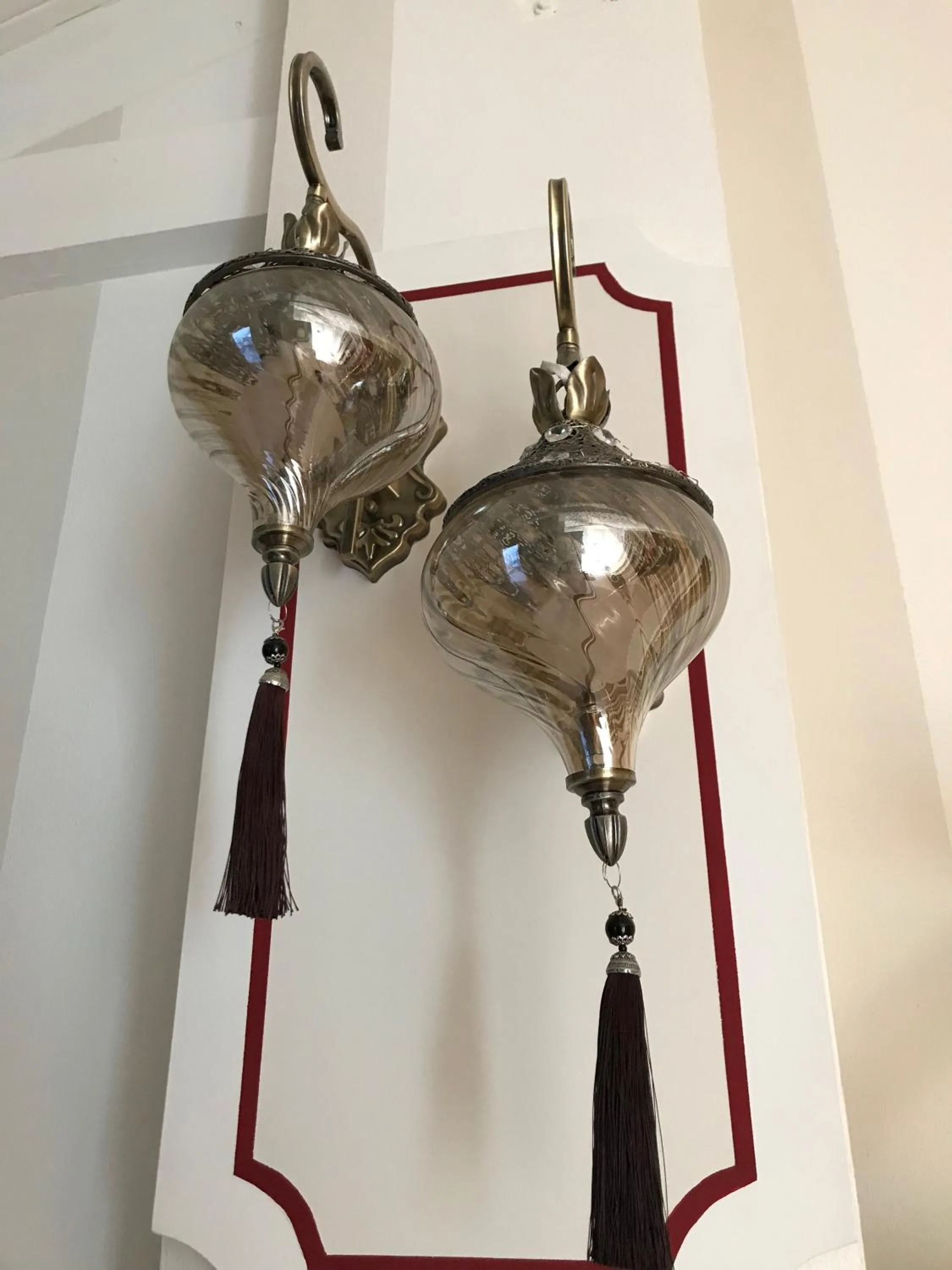 Decorative detail in Maison Petit Perlage B&B and Champagne