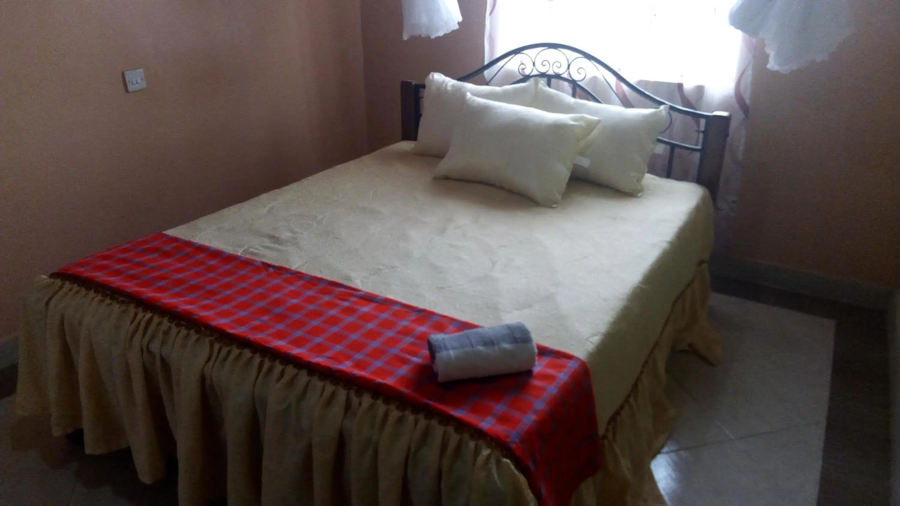 Bedroom, Bed in Palm Nest - Near JKIA