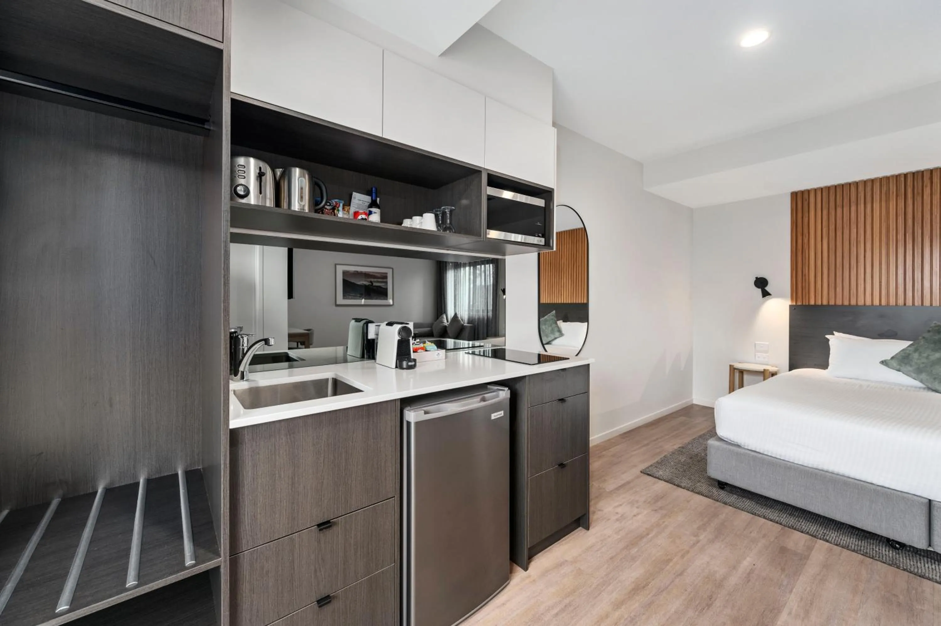 kitchen, Bed in Quality Hotel City Centre