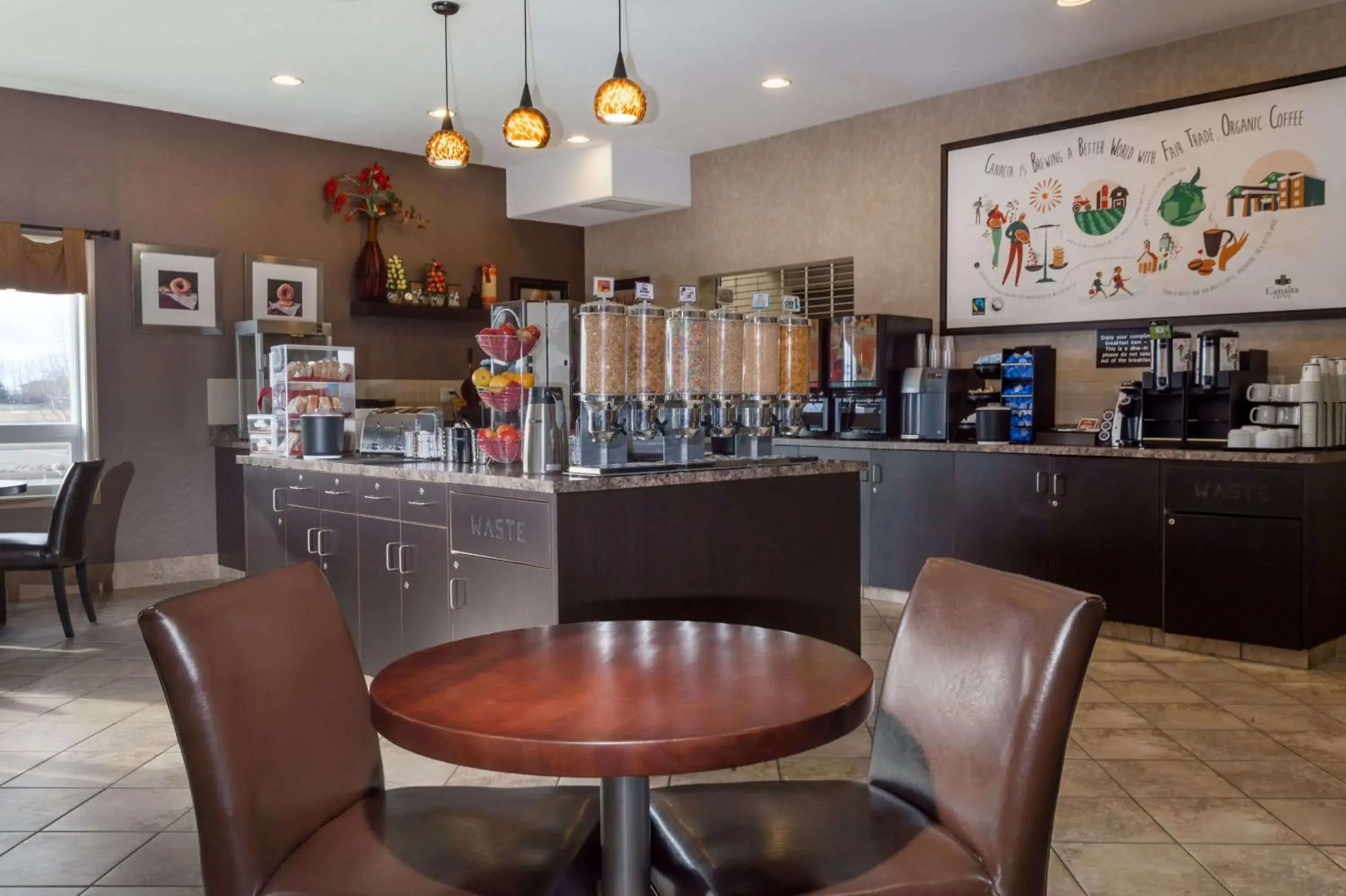 Restaurant/places to eat in Ramada by Wyndham Stettler Restaurant/places to eat in Ramada by Wyndham Stettler