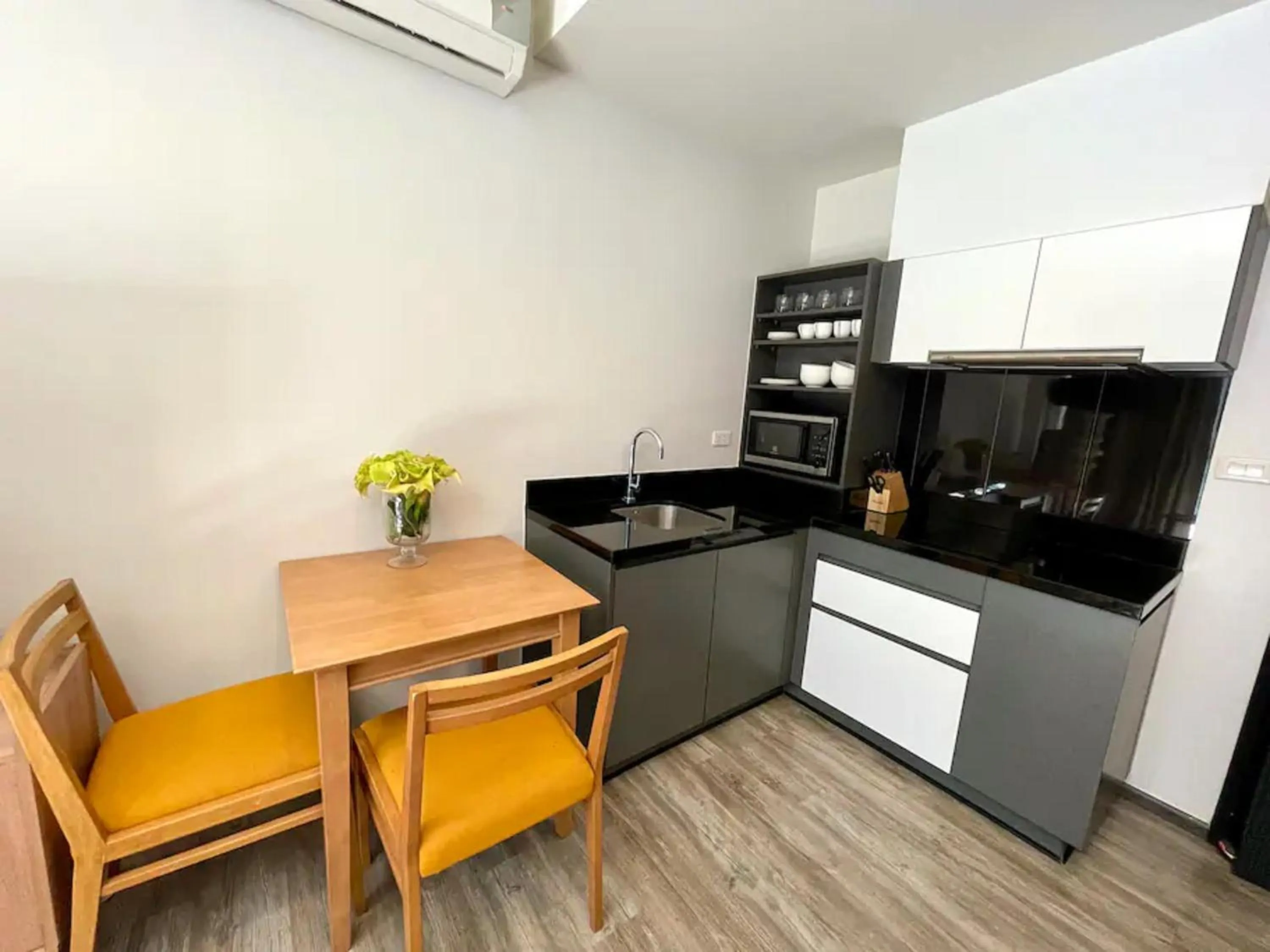 Kitchen or kitchenette in The Deck Patong by VIP