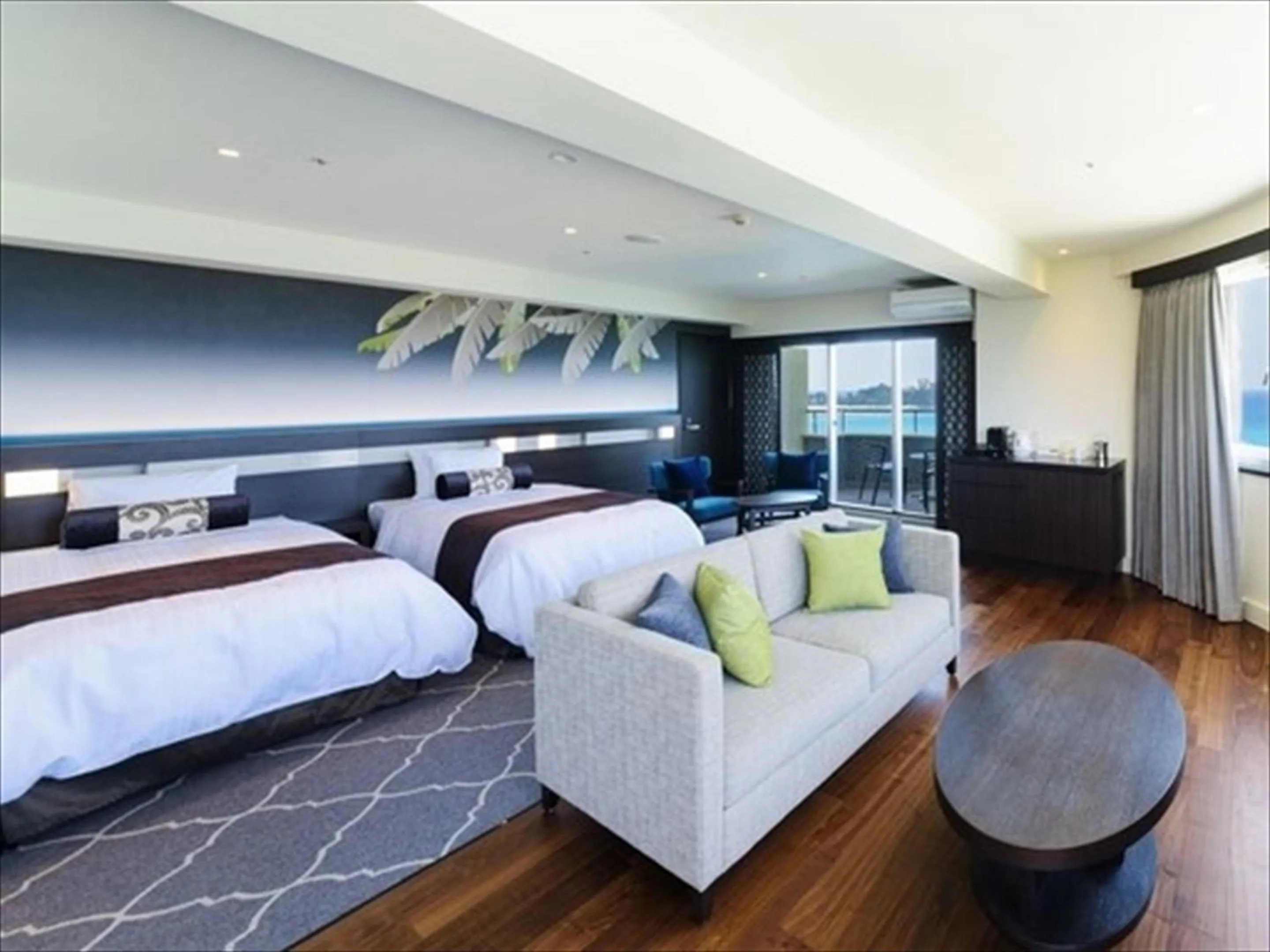 Bed in Kanehide Kise Beach Palace