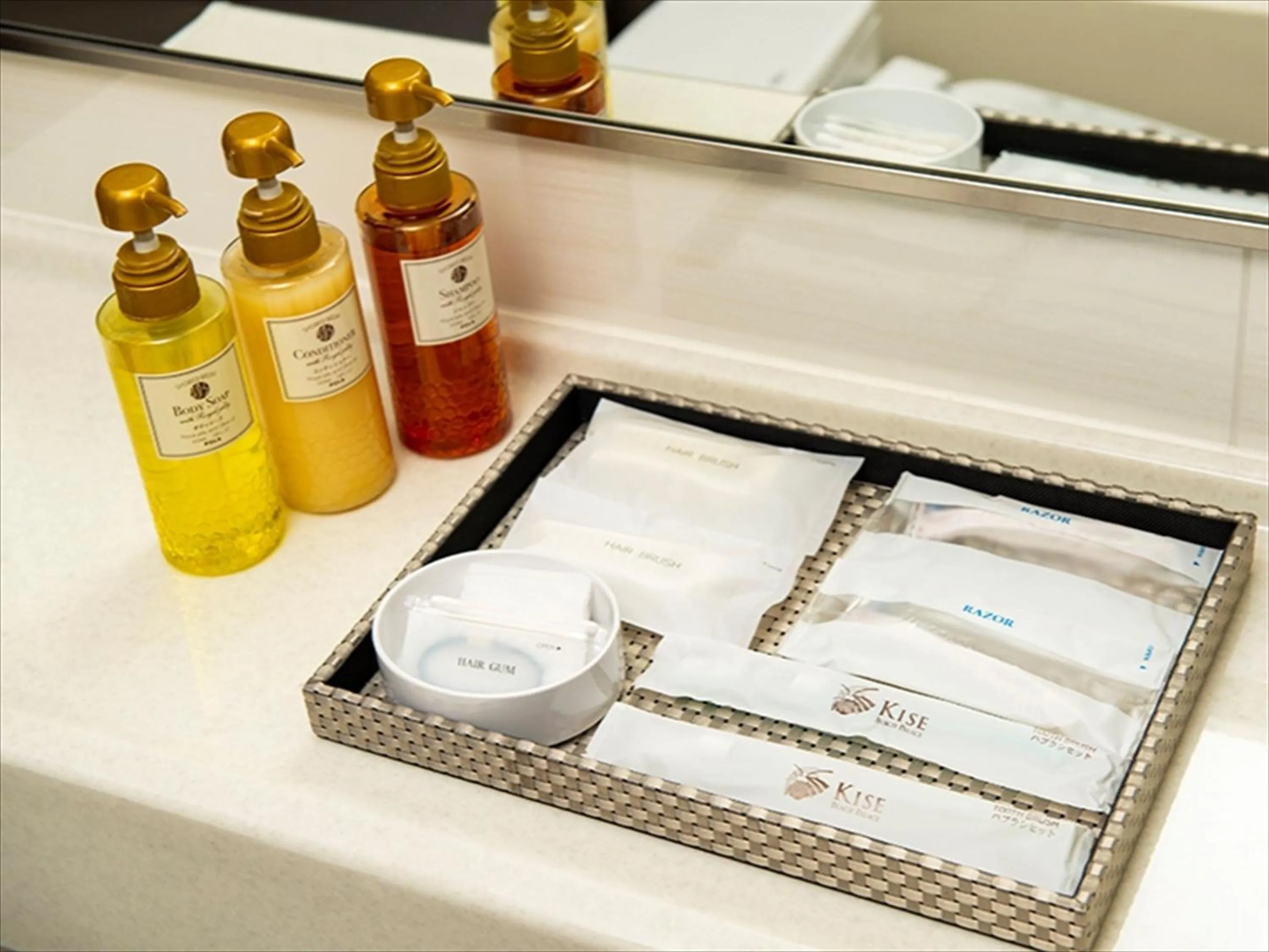 Shower in Kanehide Kise Beach Palace