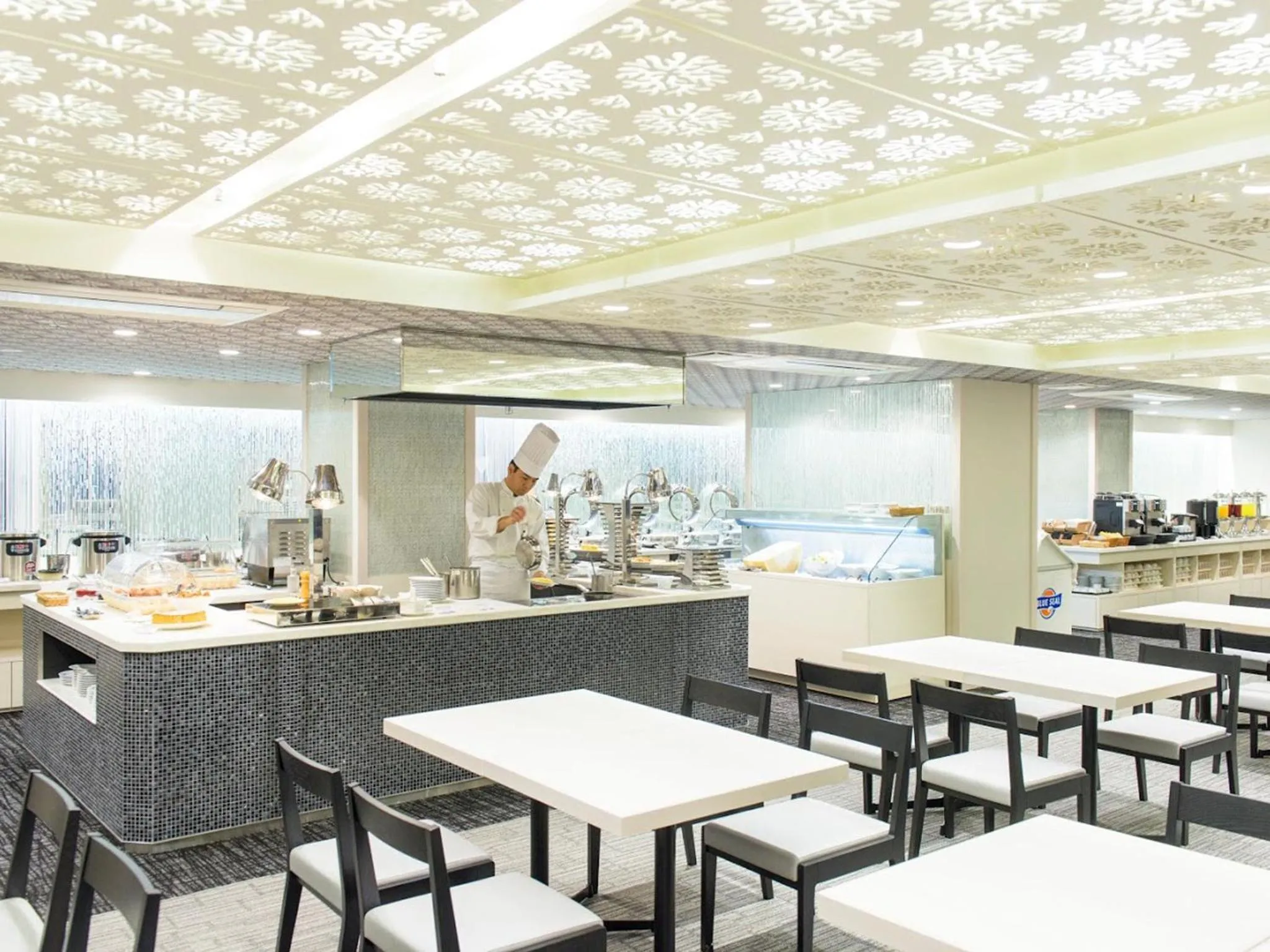 Breakfast in Kanehide Kise Beach Palace