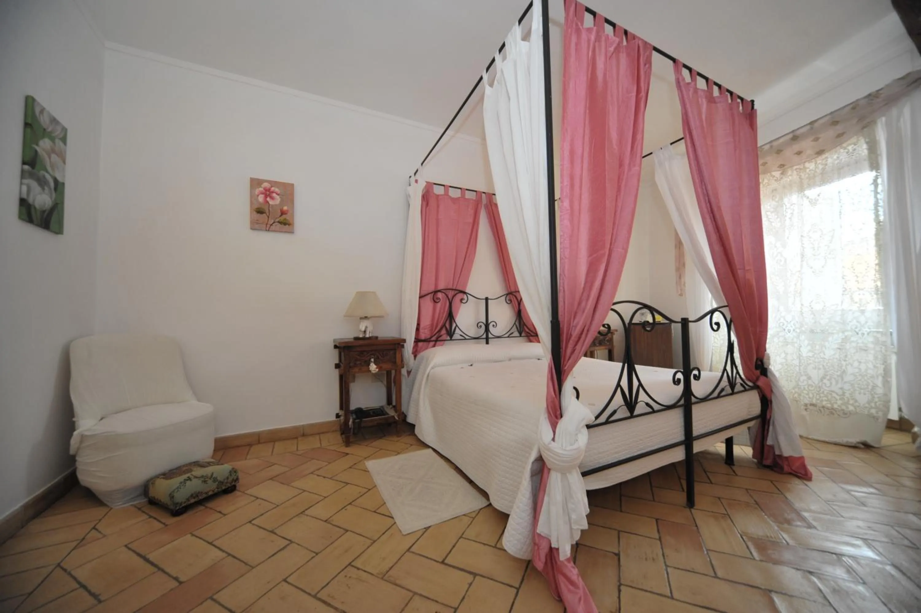 Bed in Romantica Pucci