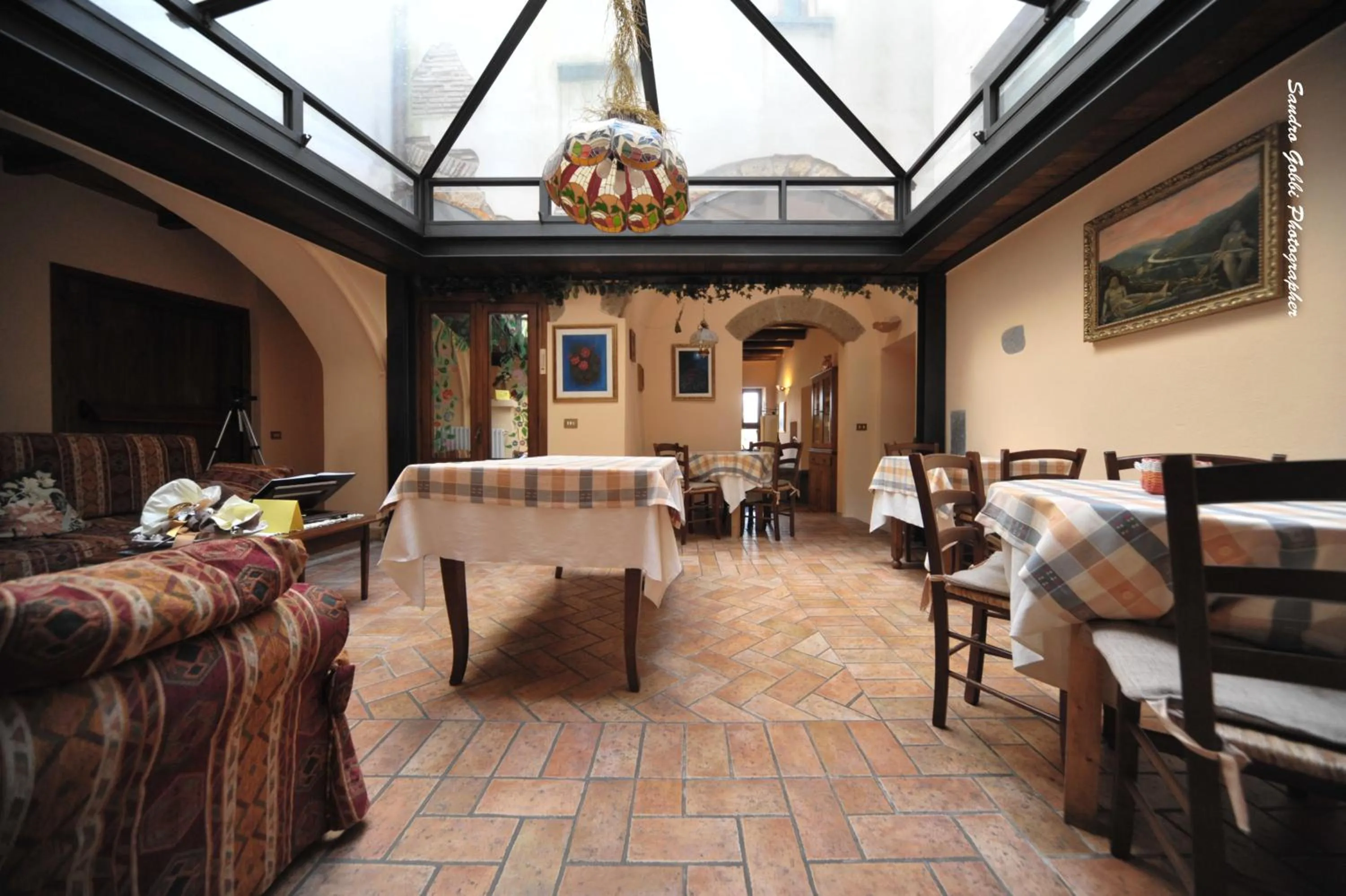 Restaurant/Places to Eat in Romantica Pucci