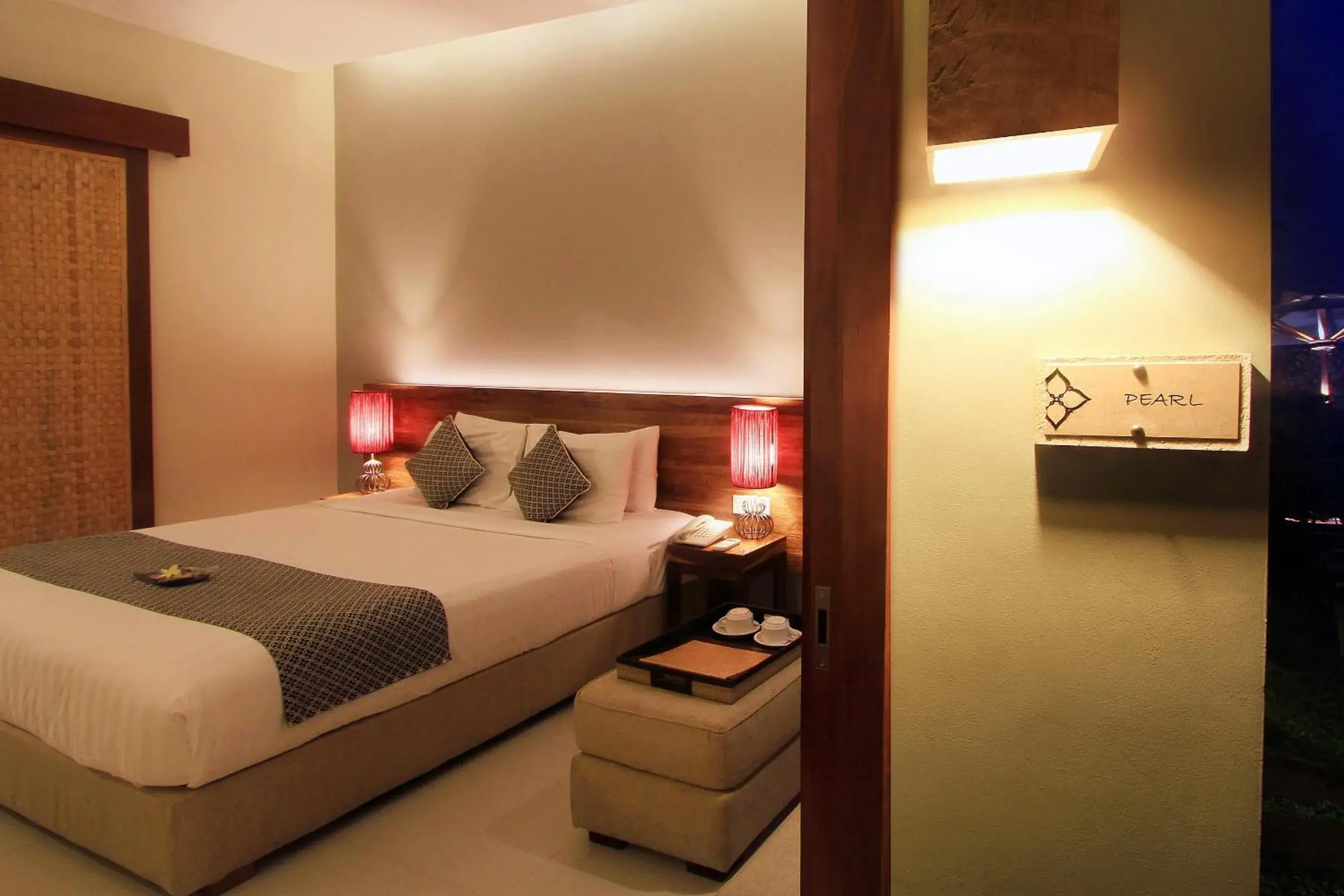 Bed in Uma Karan Bed in Uma Karan