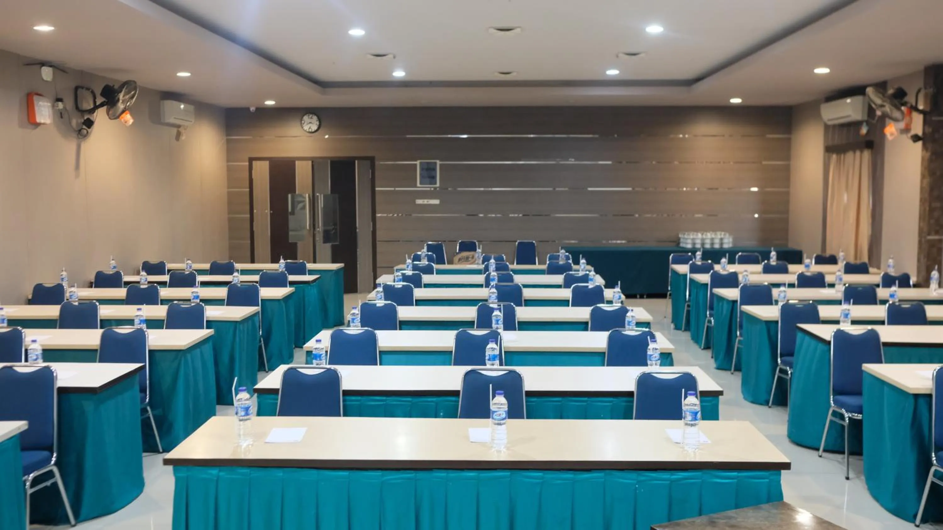 Meeting/conference room in Grand Krakatau Hotel Serang