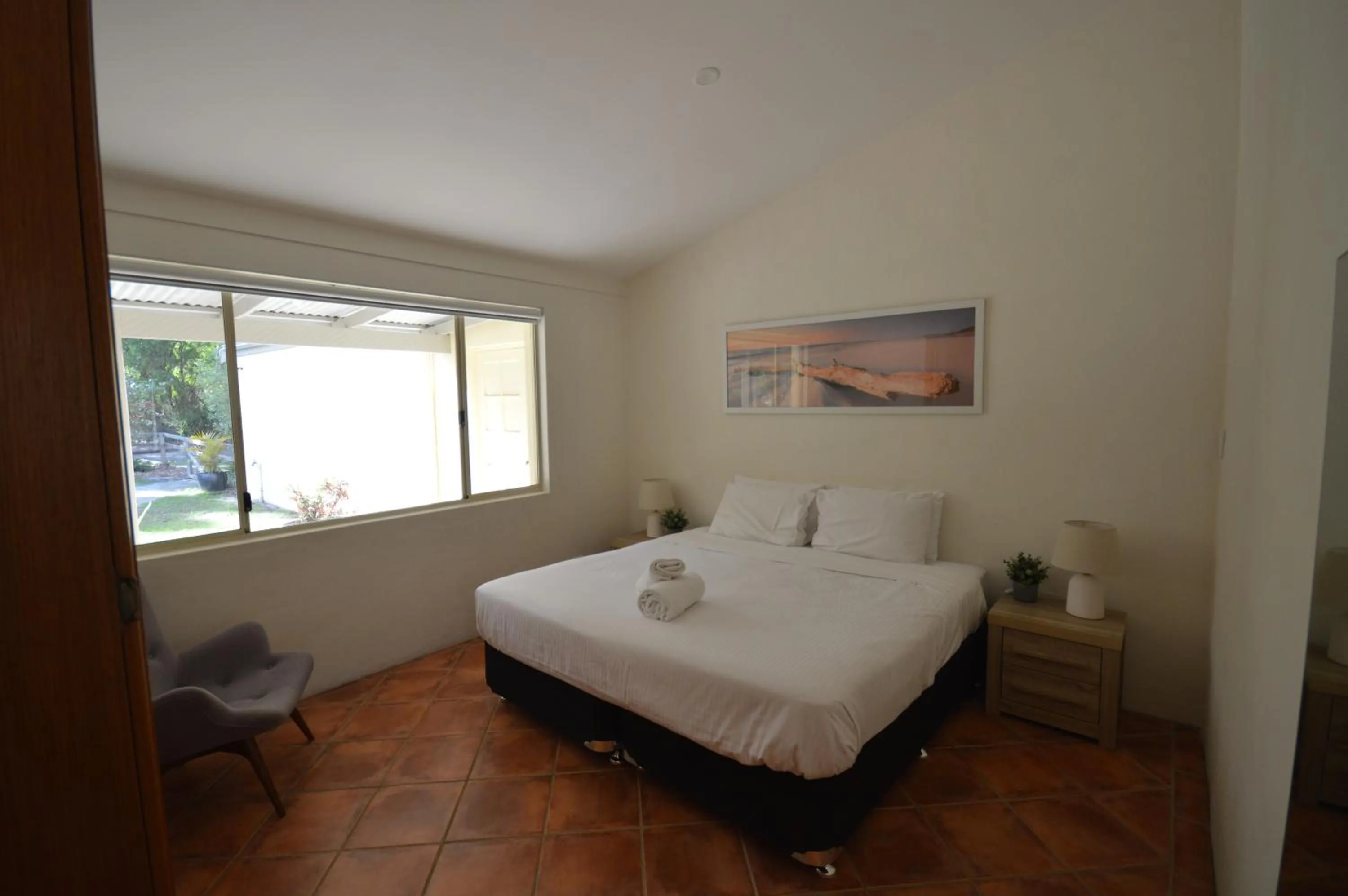 Bedroom, Bed in Acacia Chalets Margaret River