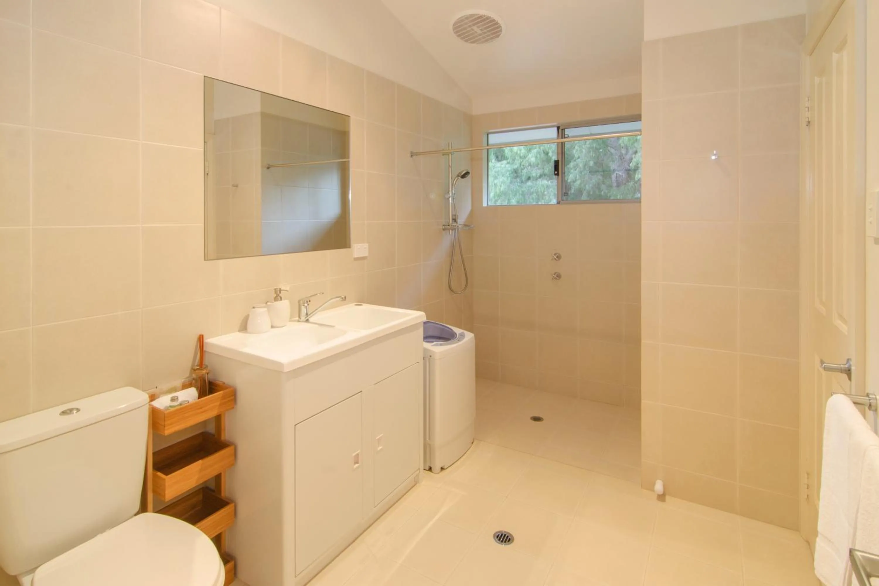 Shower in Acacia Chalets Margaret River