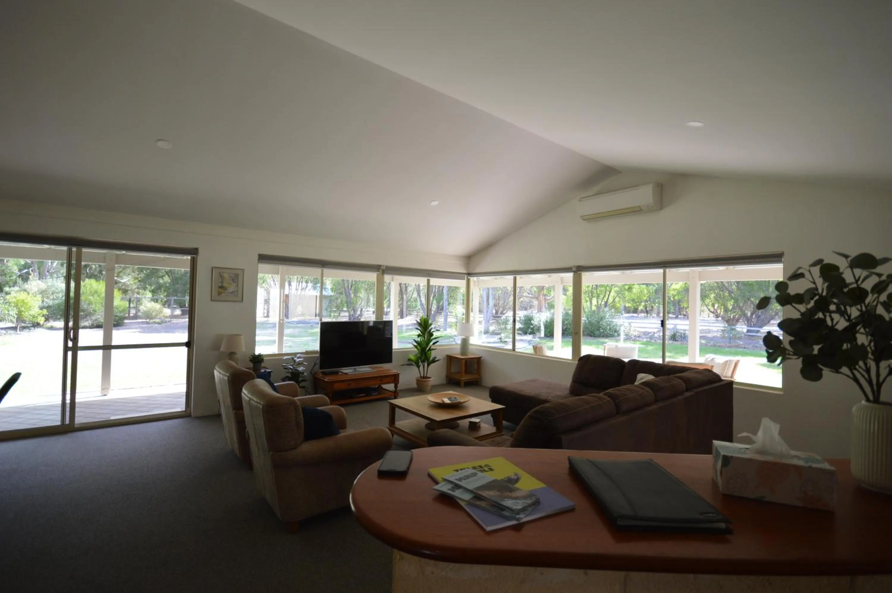 Living room in Acacia Chalets Margaret River