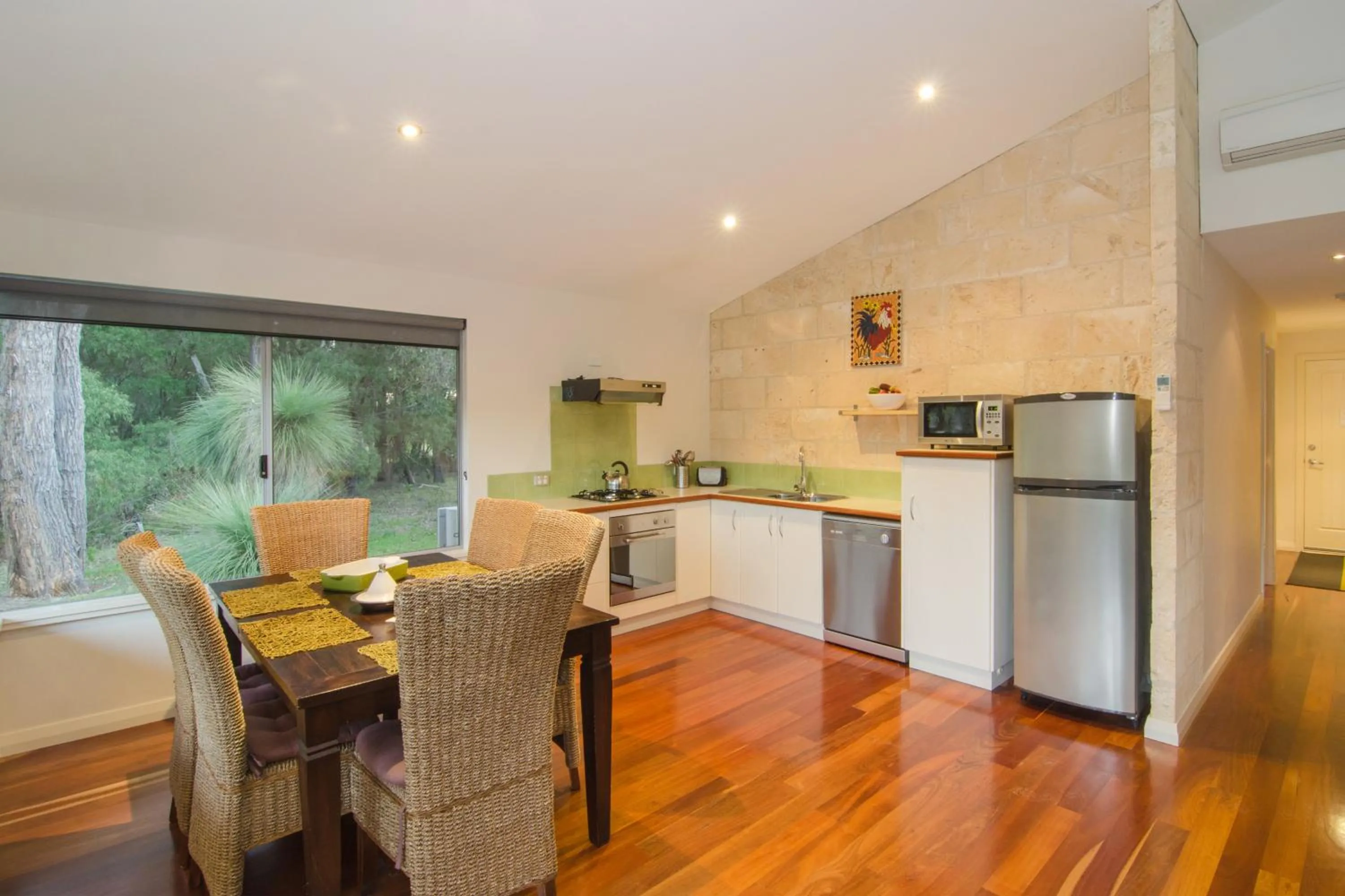 Kitchen or kitchenette in Acacia Chalets Margaret River