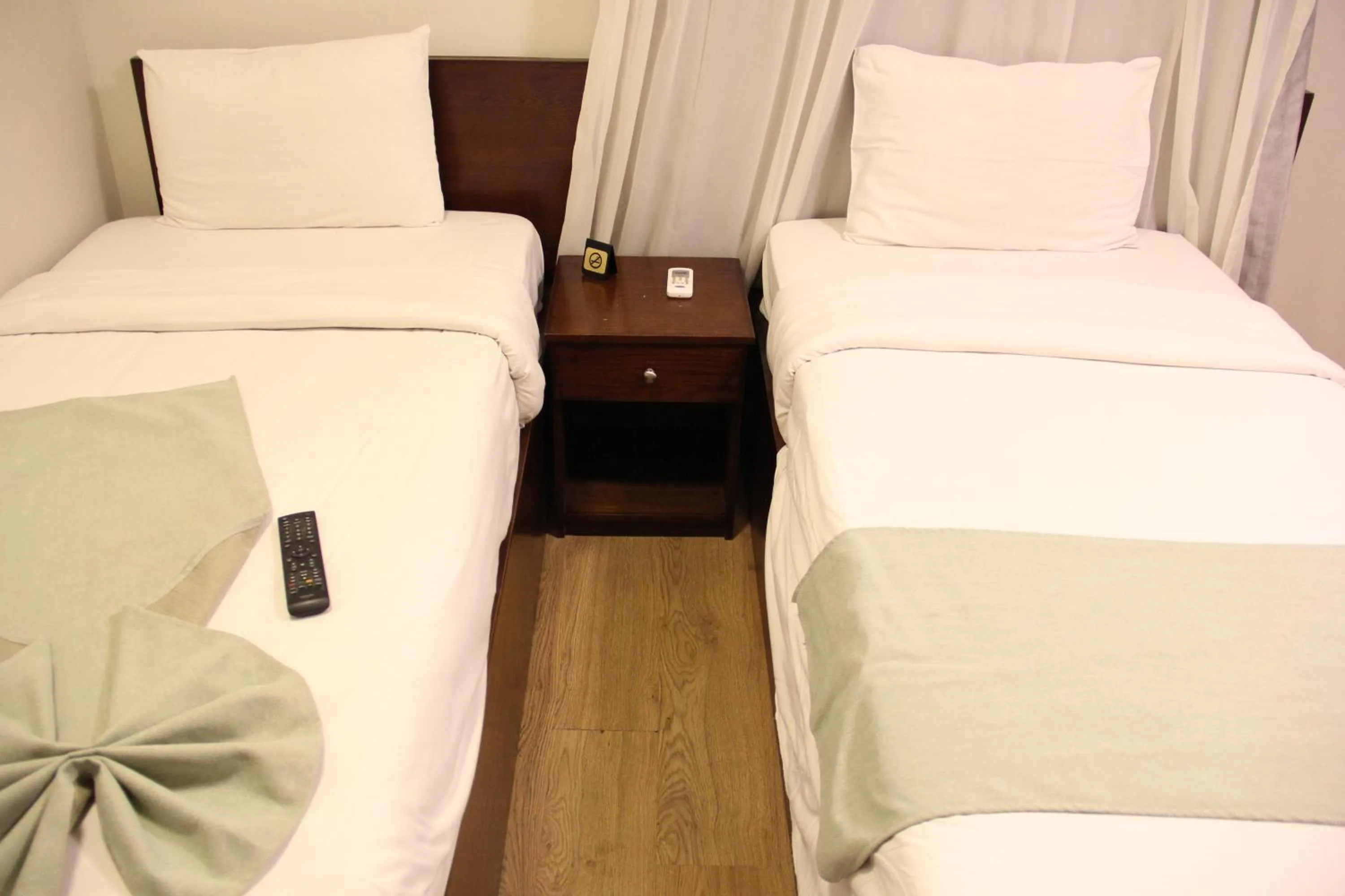 Bed in Elysees Hotel Tahrir Square