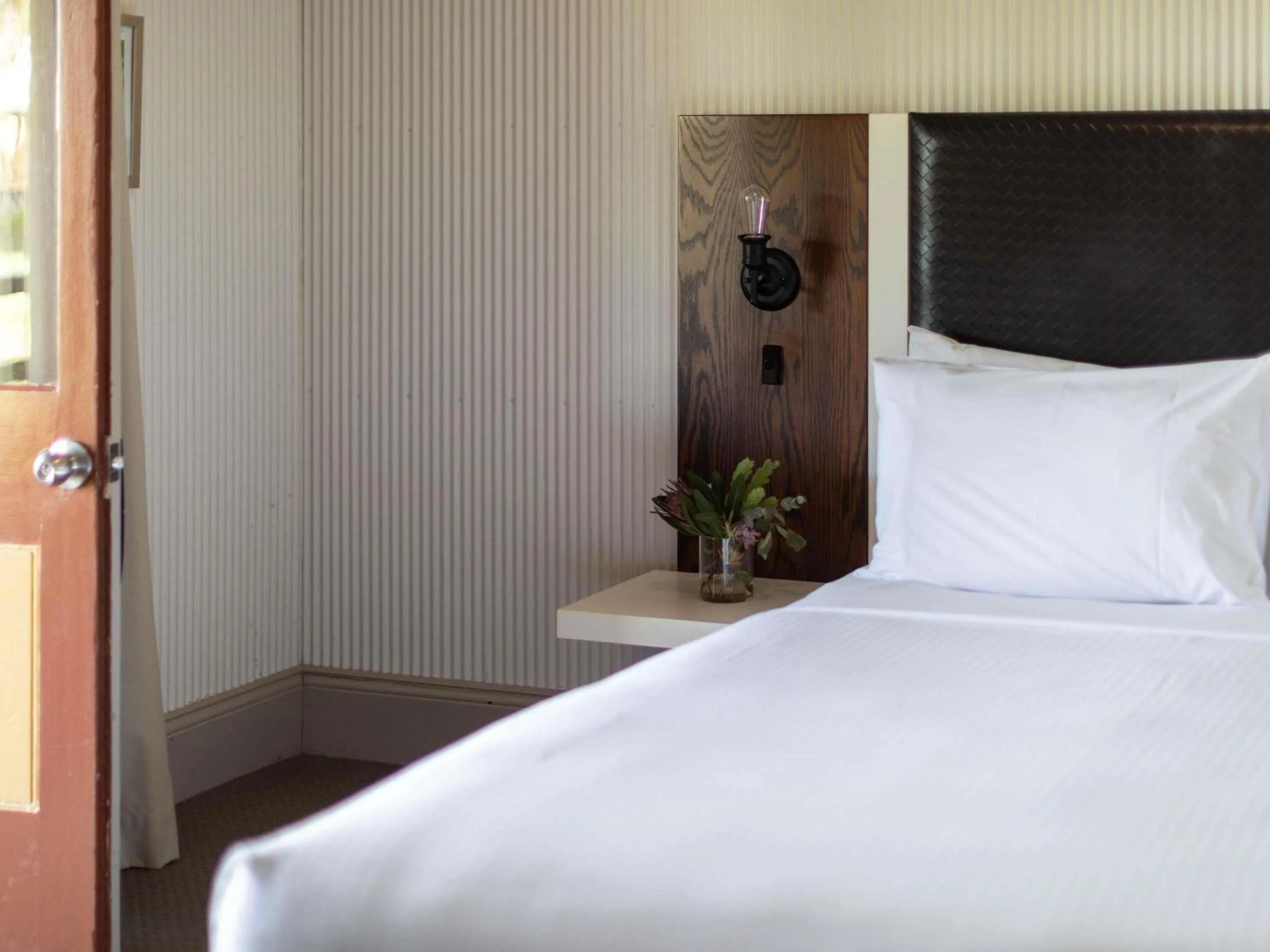 Bedroom, Bed in Q Station