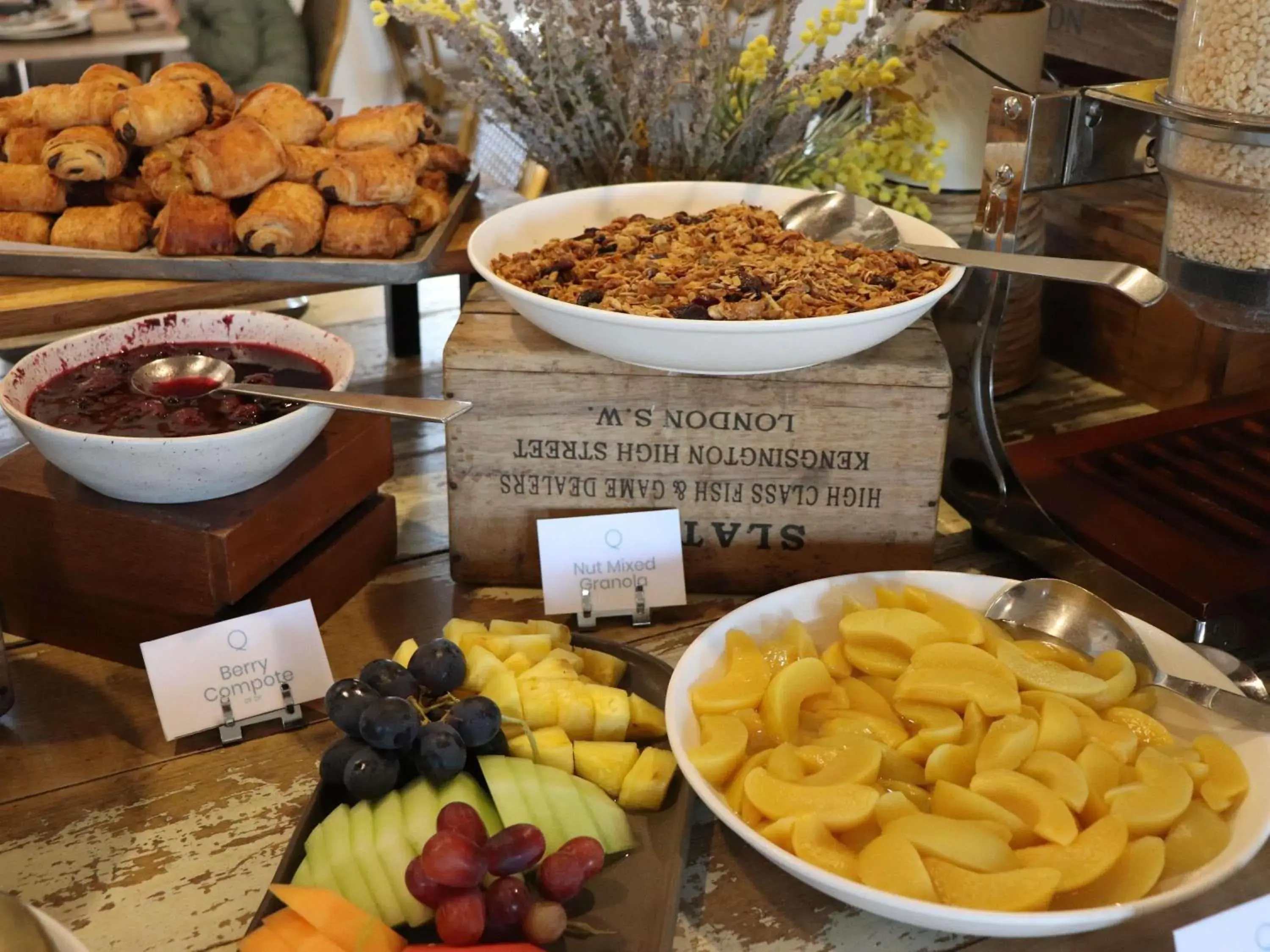 Breakfast in Q Station Breakfast in Q Station