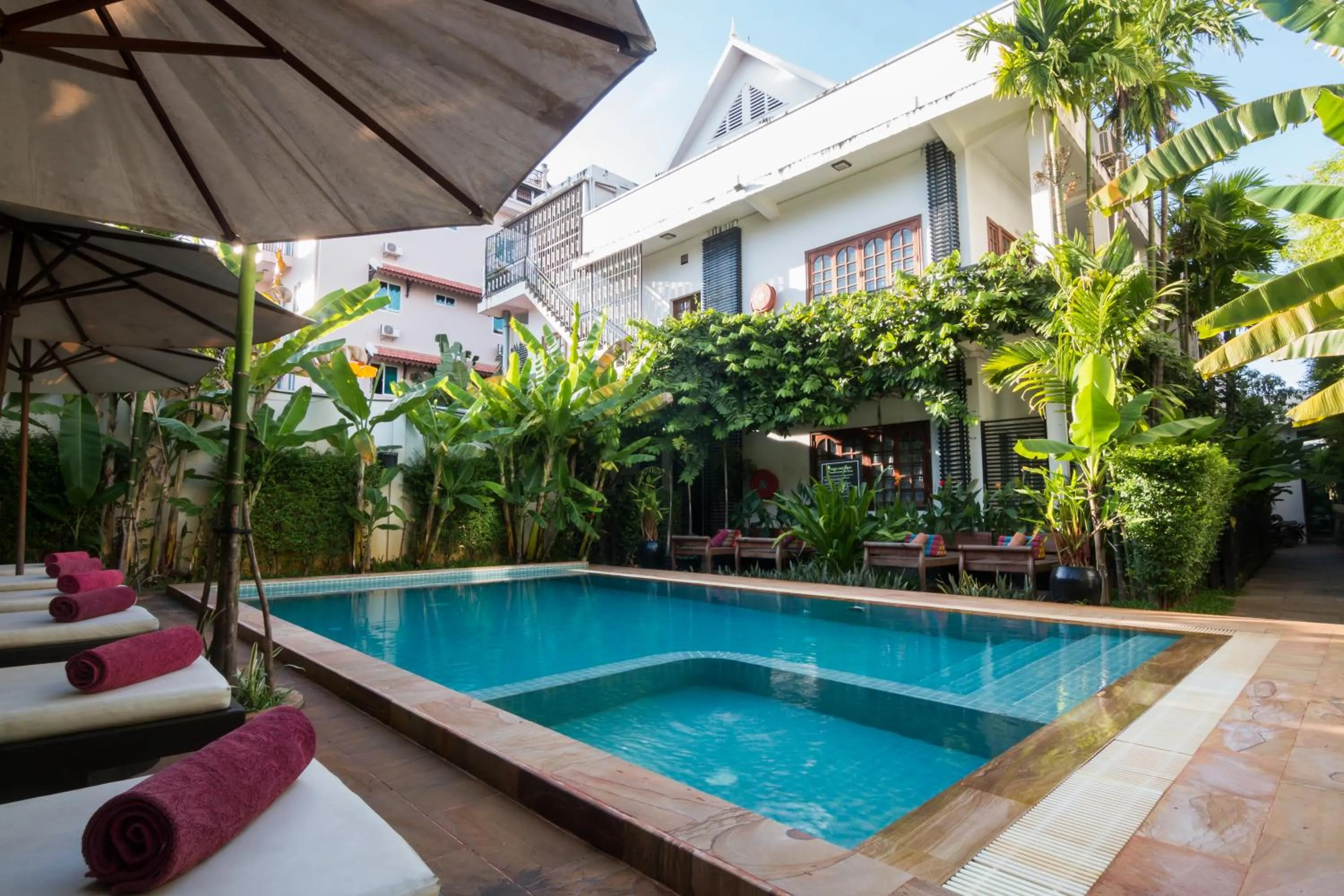 Swimming pool in Apsara Centrepole Hotel