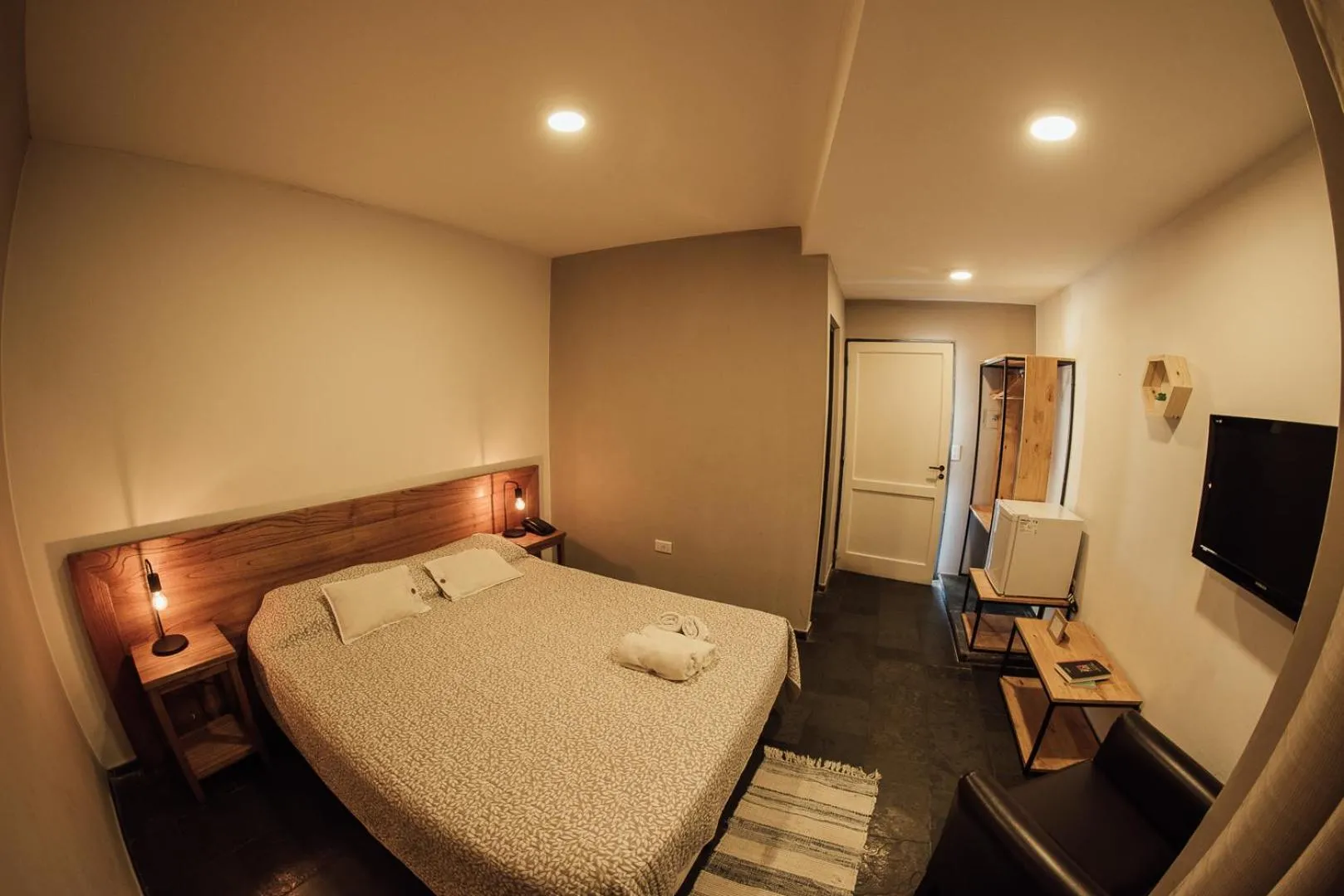 Photo of the whole room, Bed in El Refugio Hotel