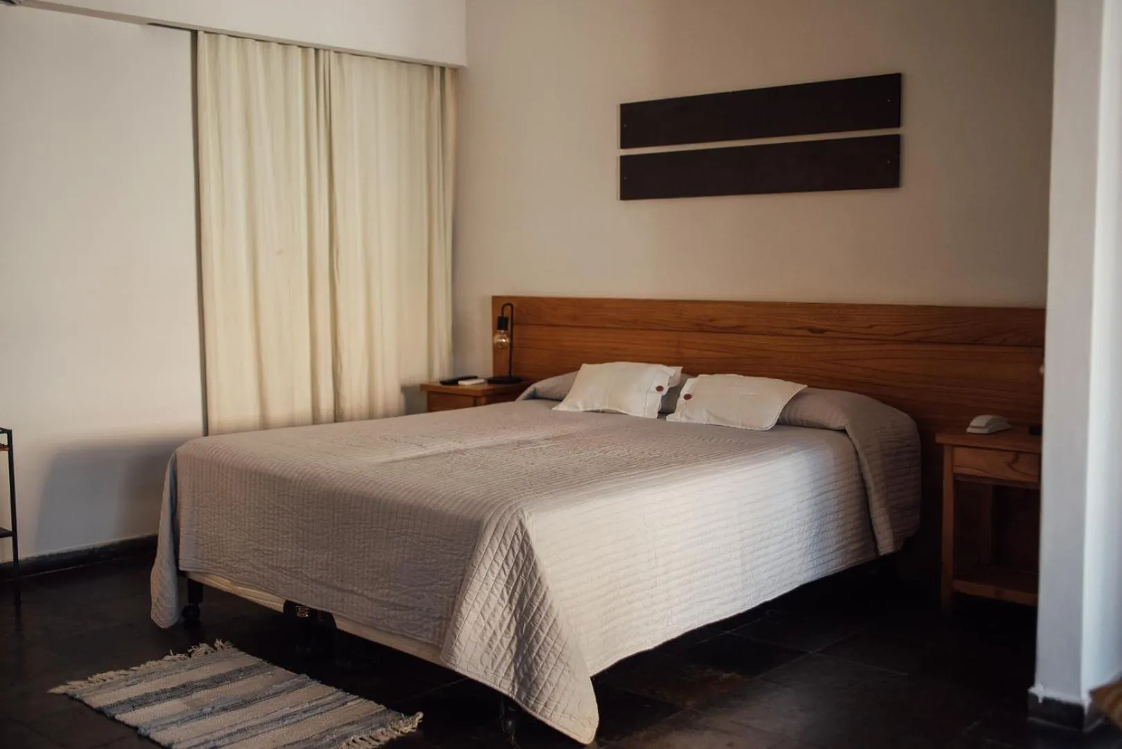 Bed in El Refugio Hotel