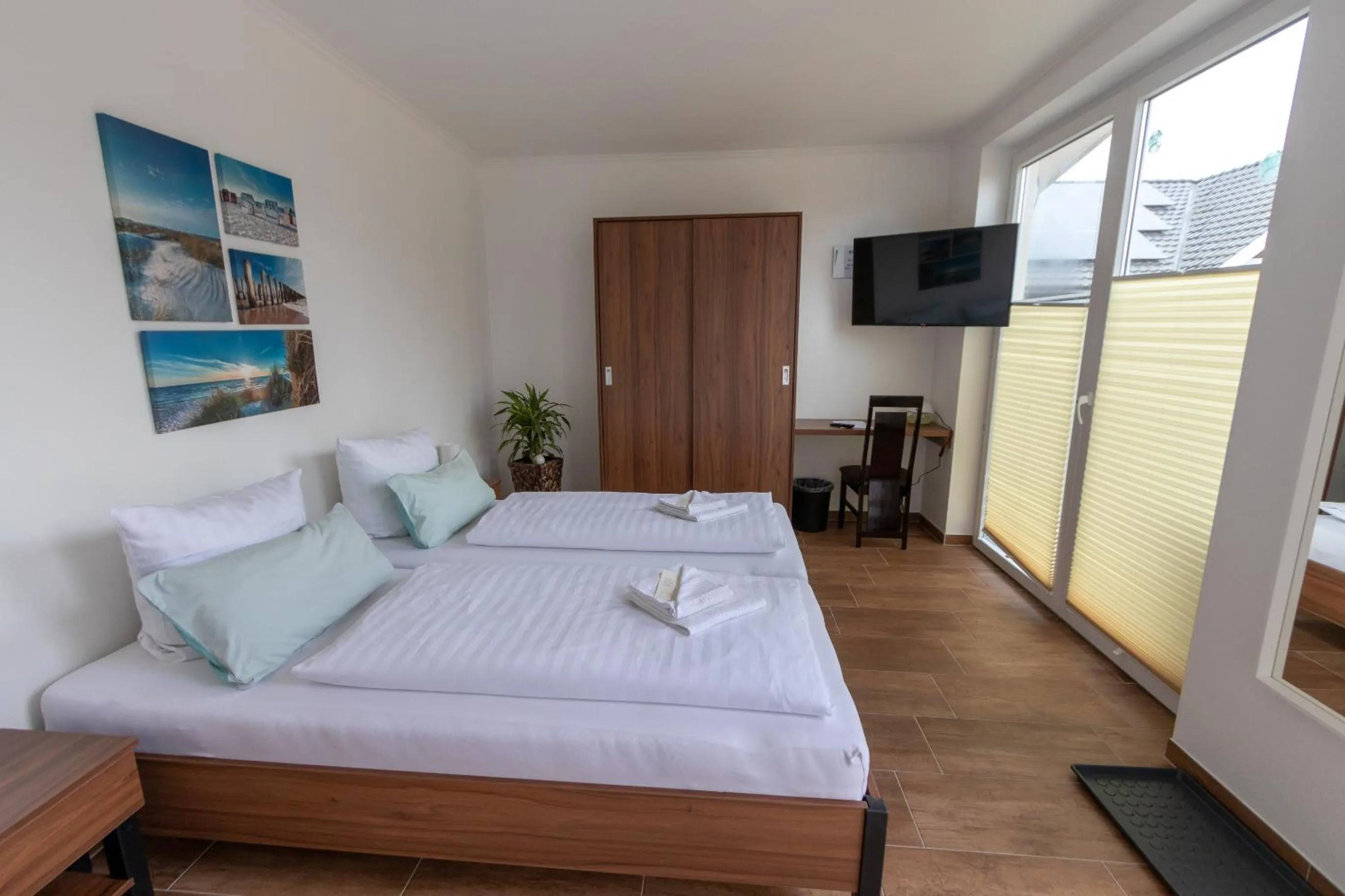 Photo of the whole room, Bed in Motel Am Bürgerpark