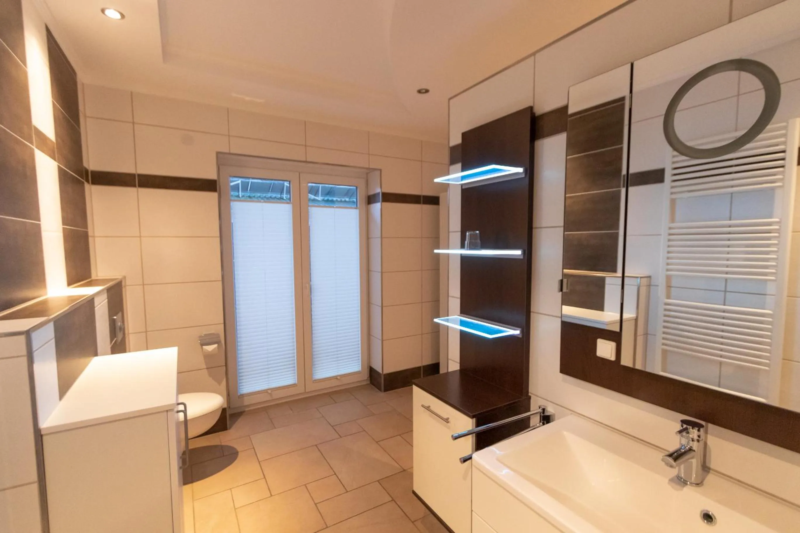 Shower in Motel Am Bürgerpark