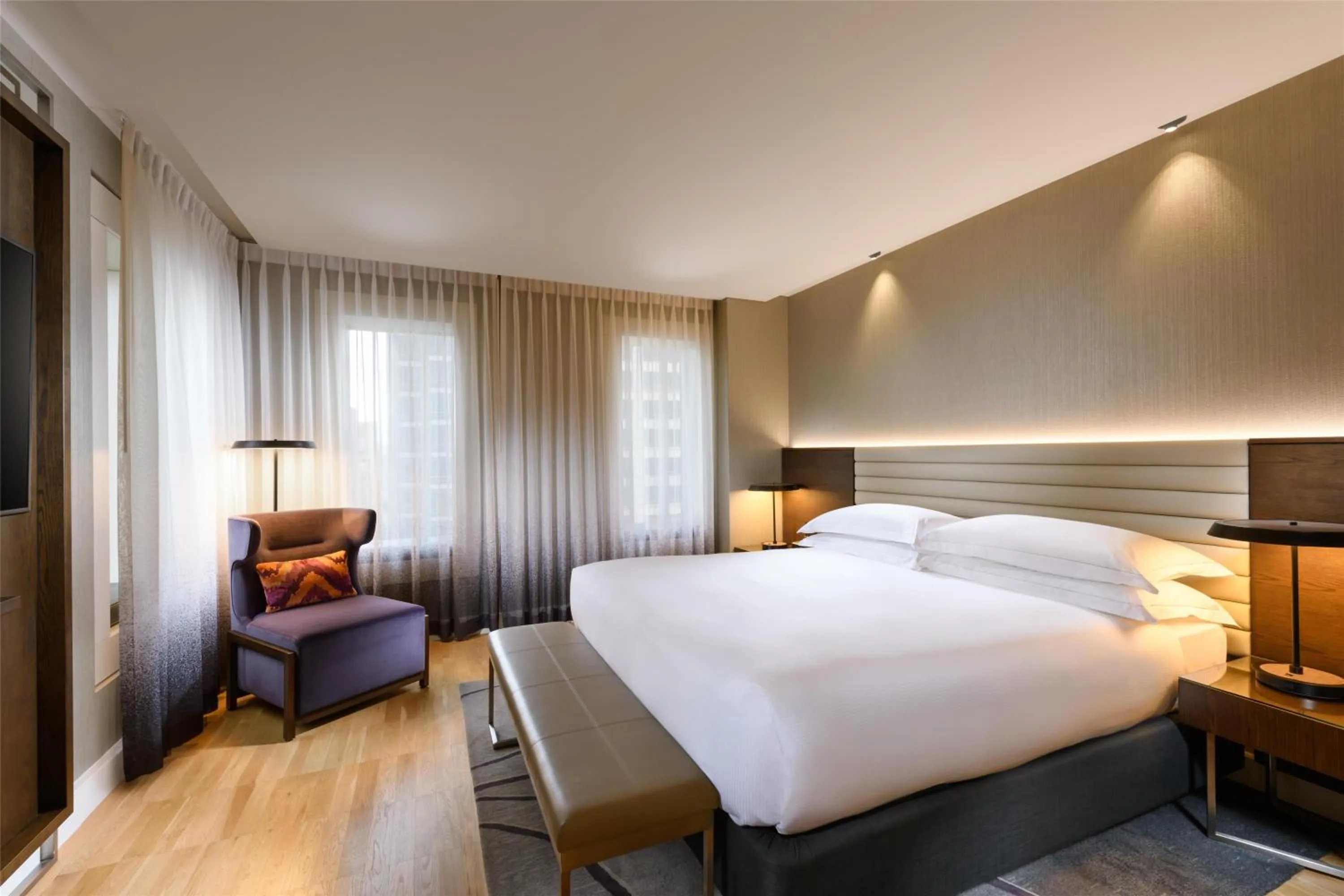 Bed in Hilton Sydney