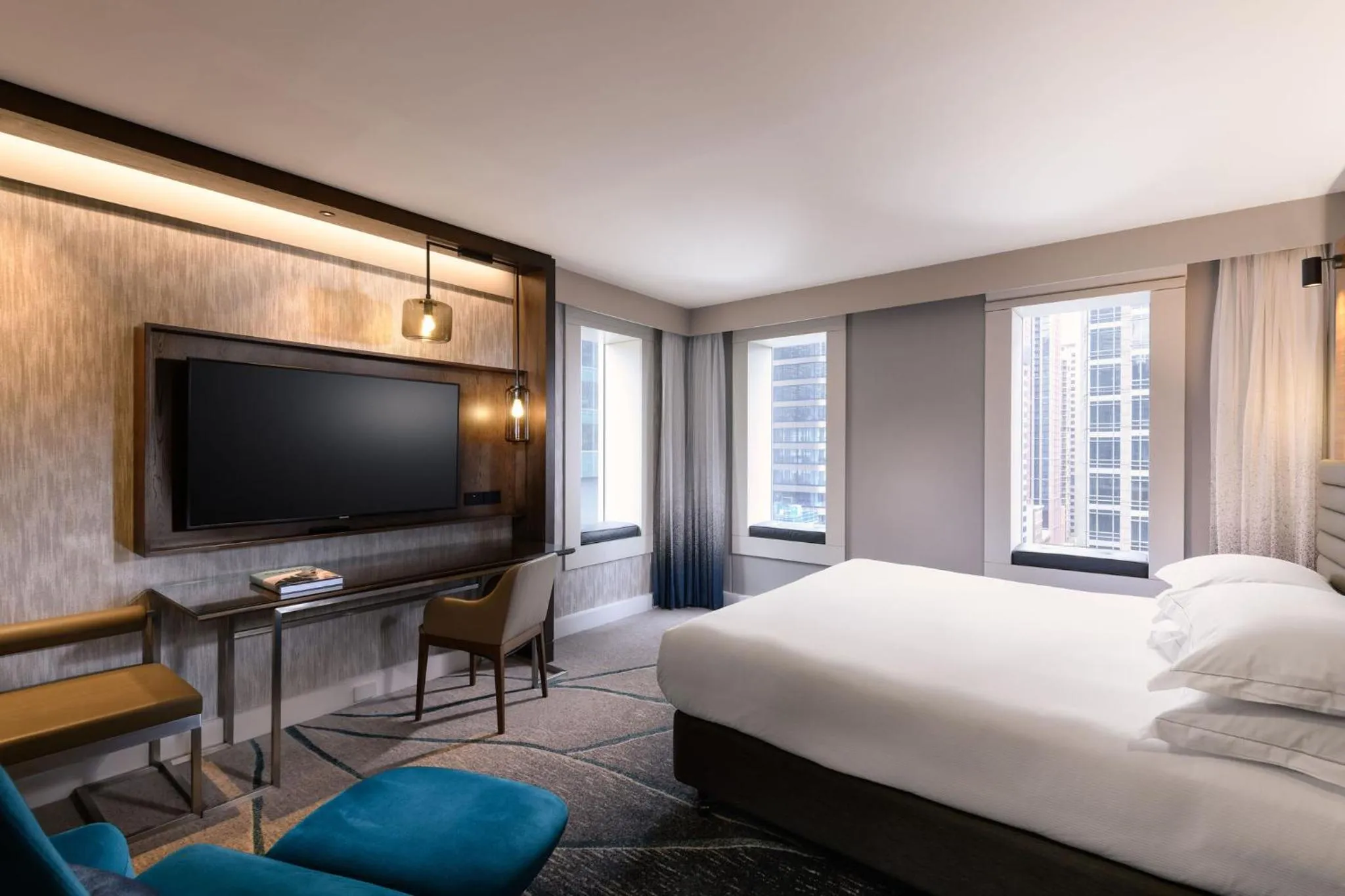 Bed in Hilton Sydney