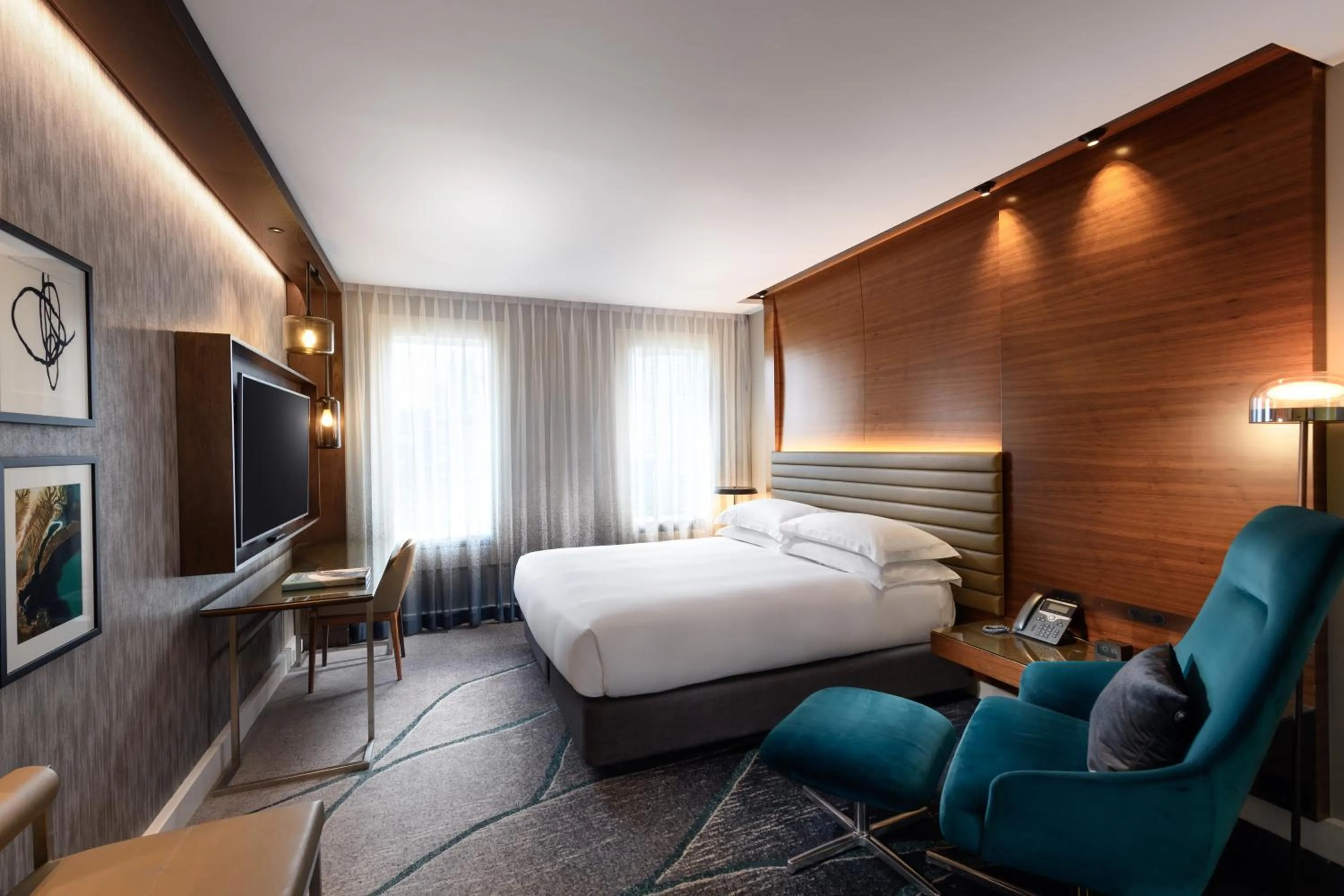 Bed in Hilton Sydney