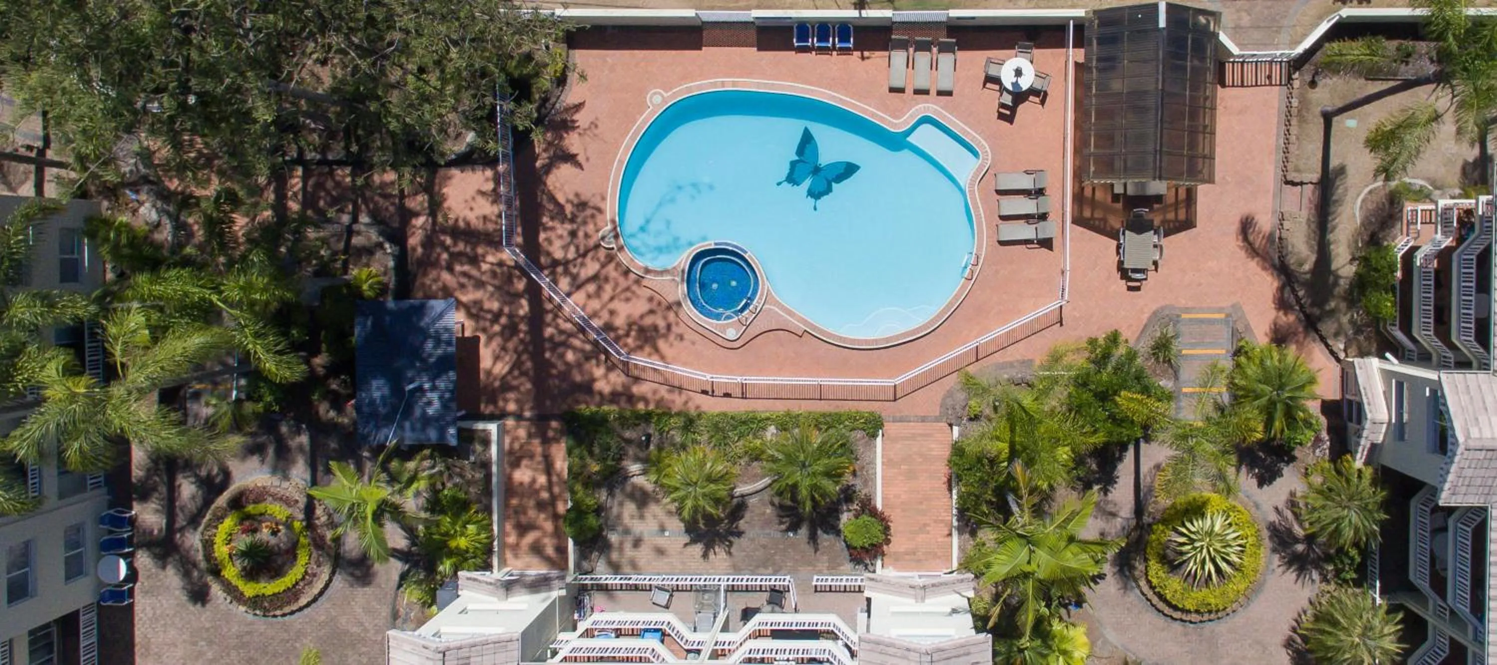 Bird's eye view in Surfers Tradewinds