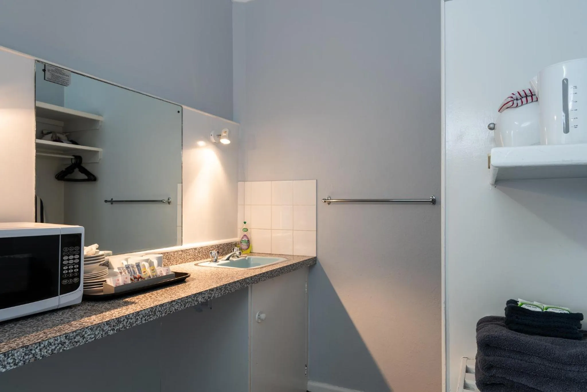 Coffee/tea facilities in Blue Mountains Highway Motel