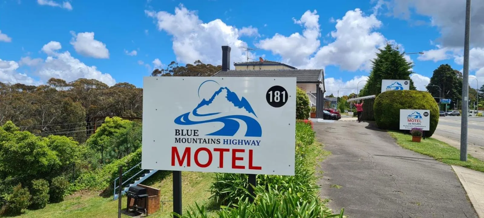 Street view in Blue Mountains Highway Motel
