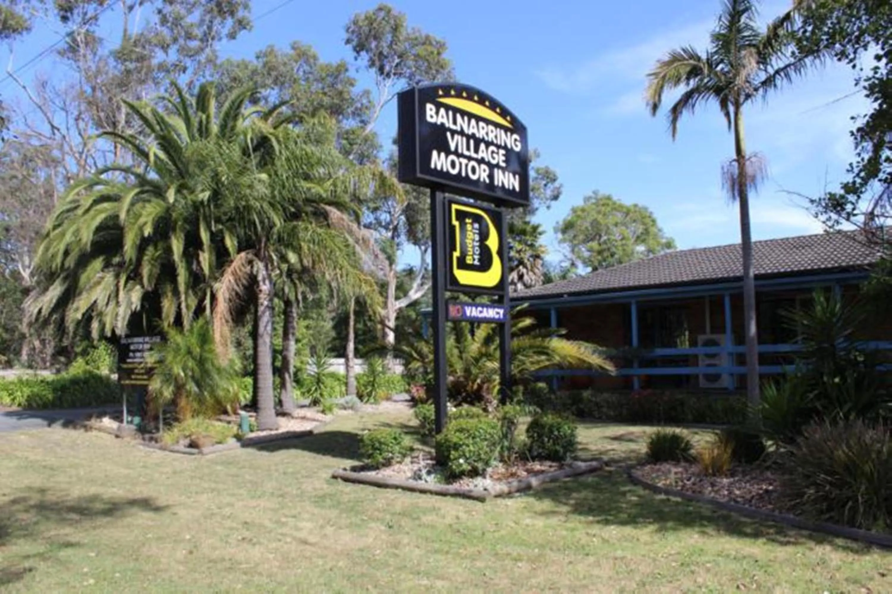Property building in The Balnarring Motel