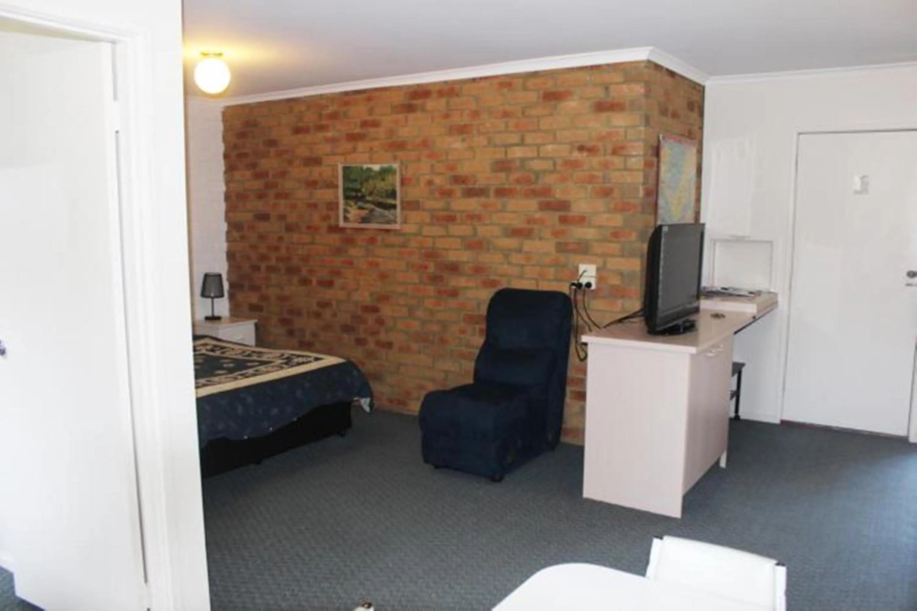 Photo of the whole room in The Balnarring Motel