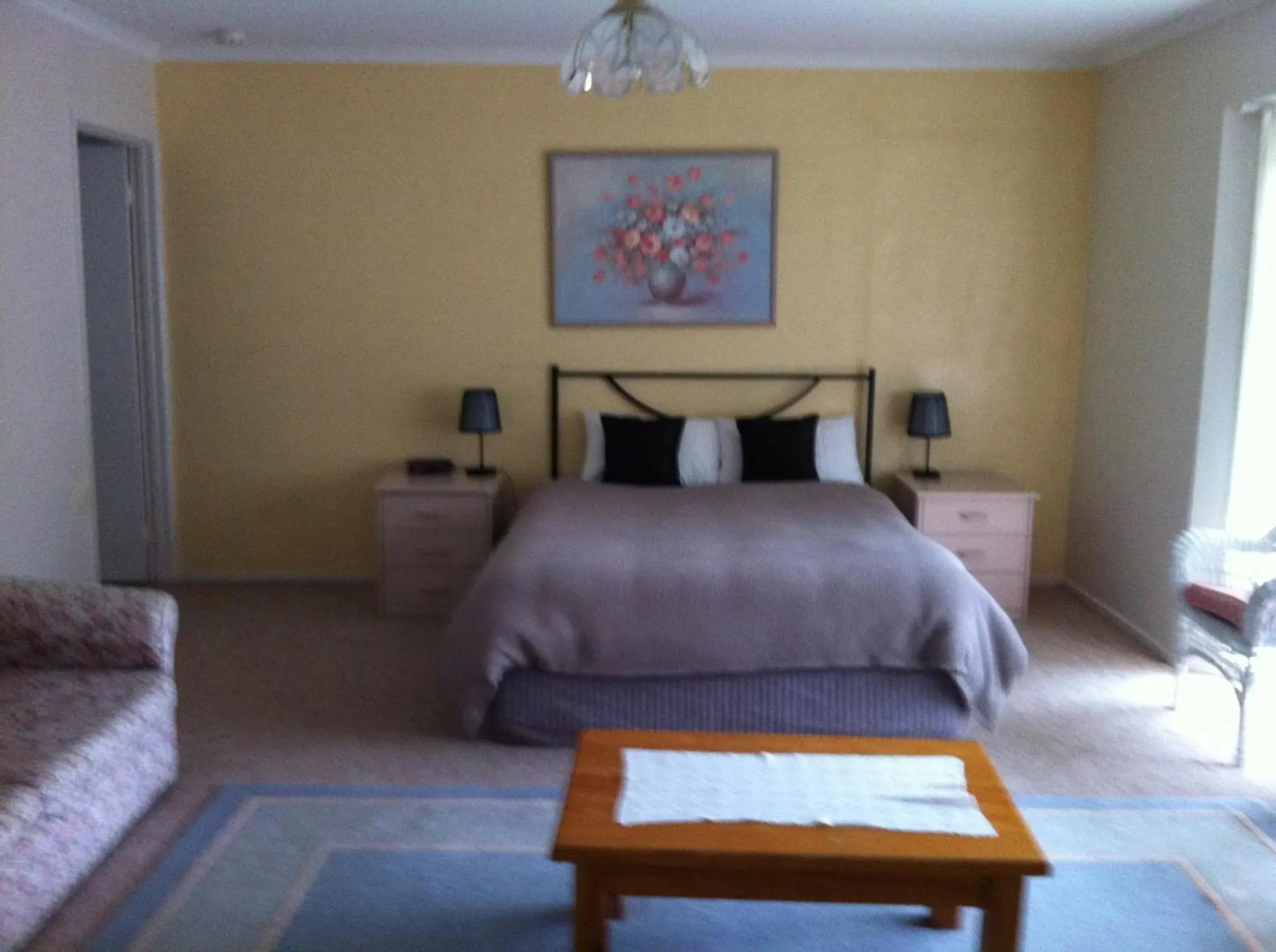 Photo of the whole room, Bed in The Balnarring Motel Photo of the whole room, Bed in The Balnarring Motel