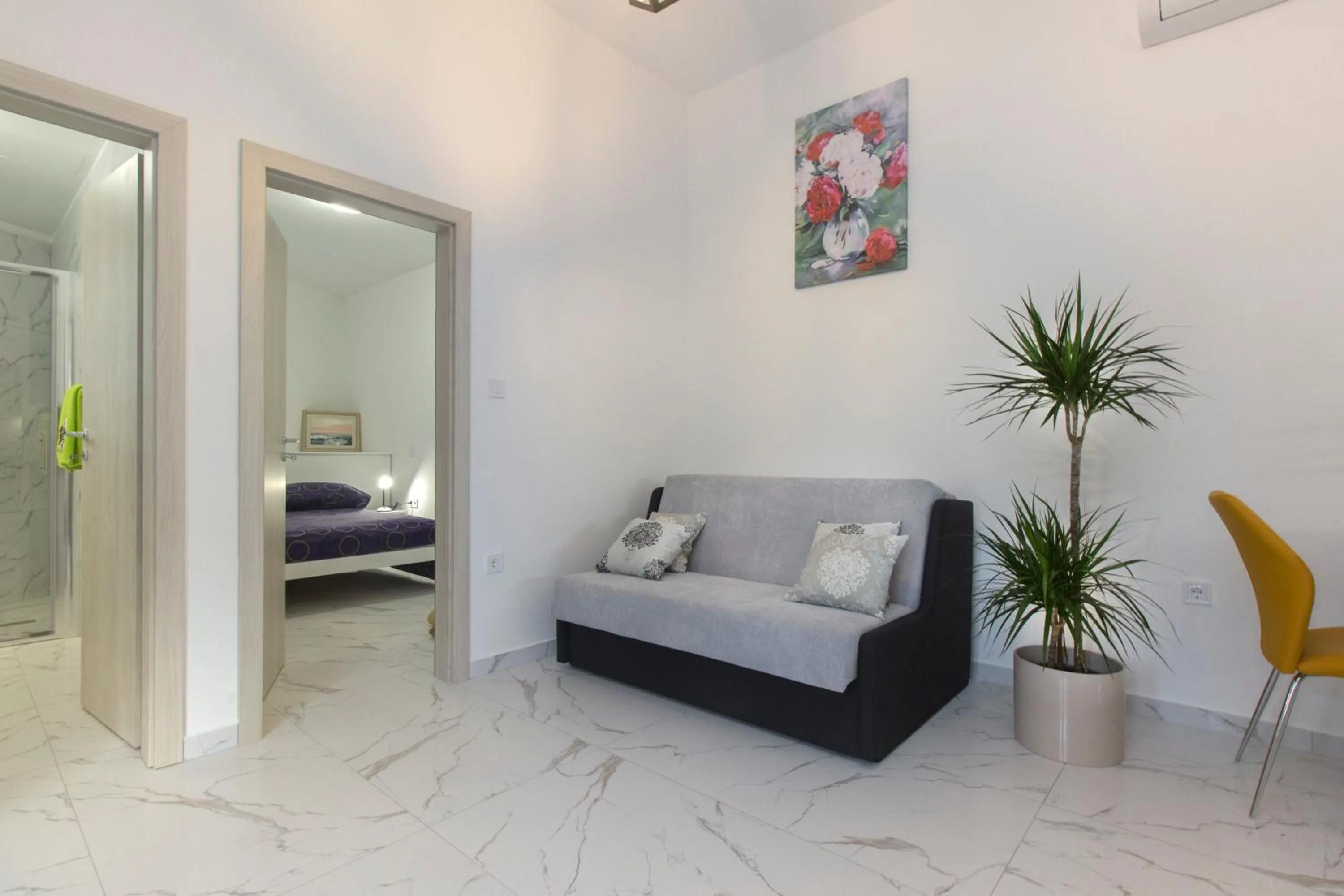 Living room, Bed in Villa Milena